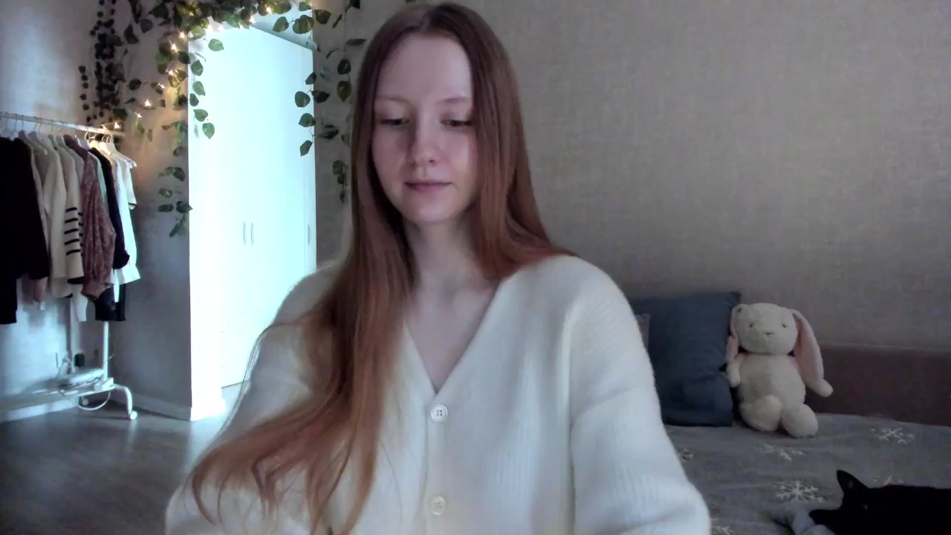 Gallery image thumbnail from girlyAlicey's myfreecams stream on, 01/31/2025, 05:02 image 19 of 20