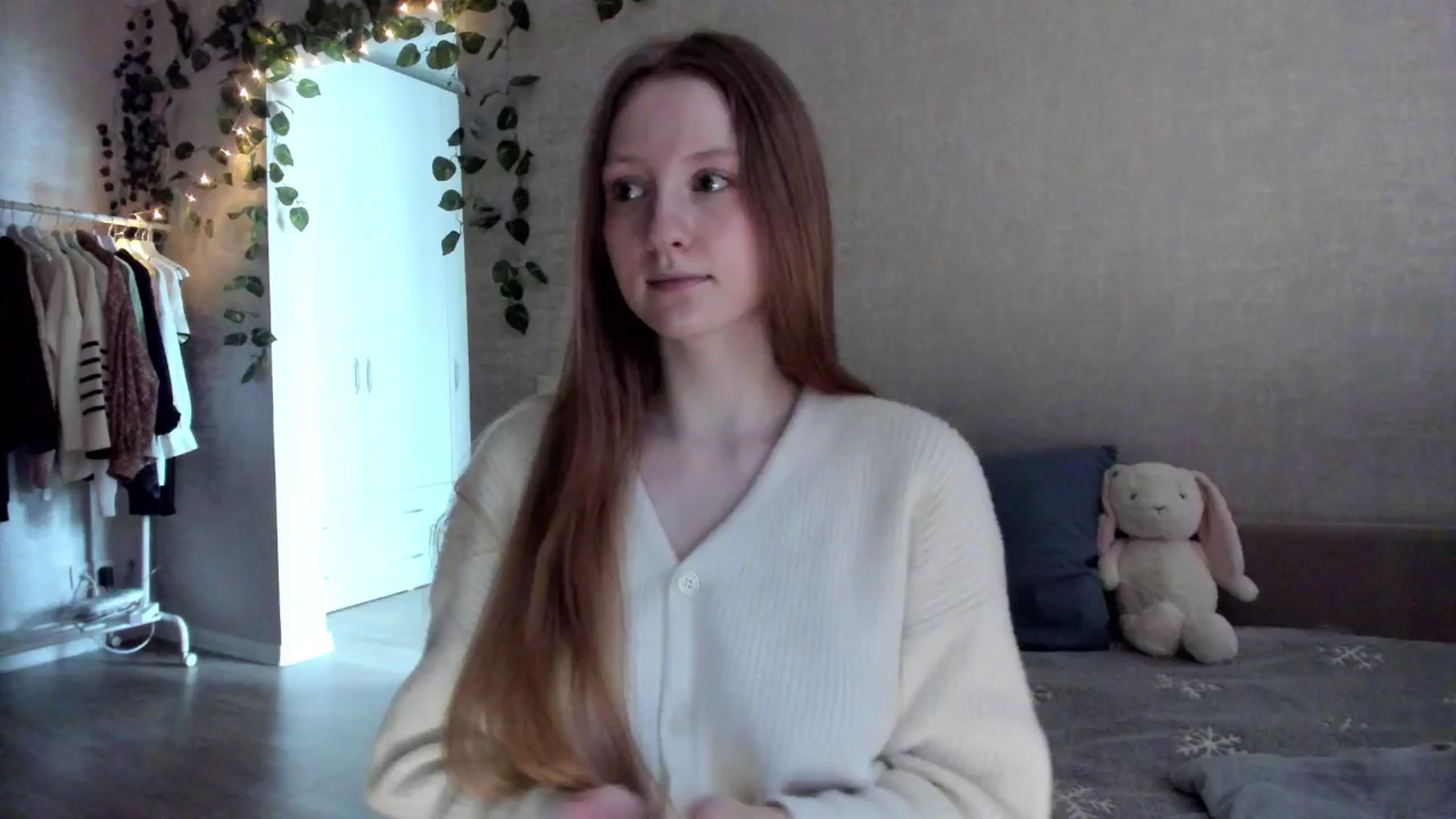 Gallery image thumbnail from girlyAlicey's myfreecams stream on, 01/31/2025, 05:02 image 17 of 20