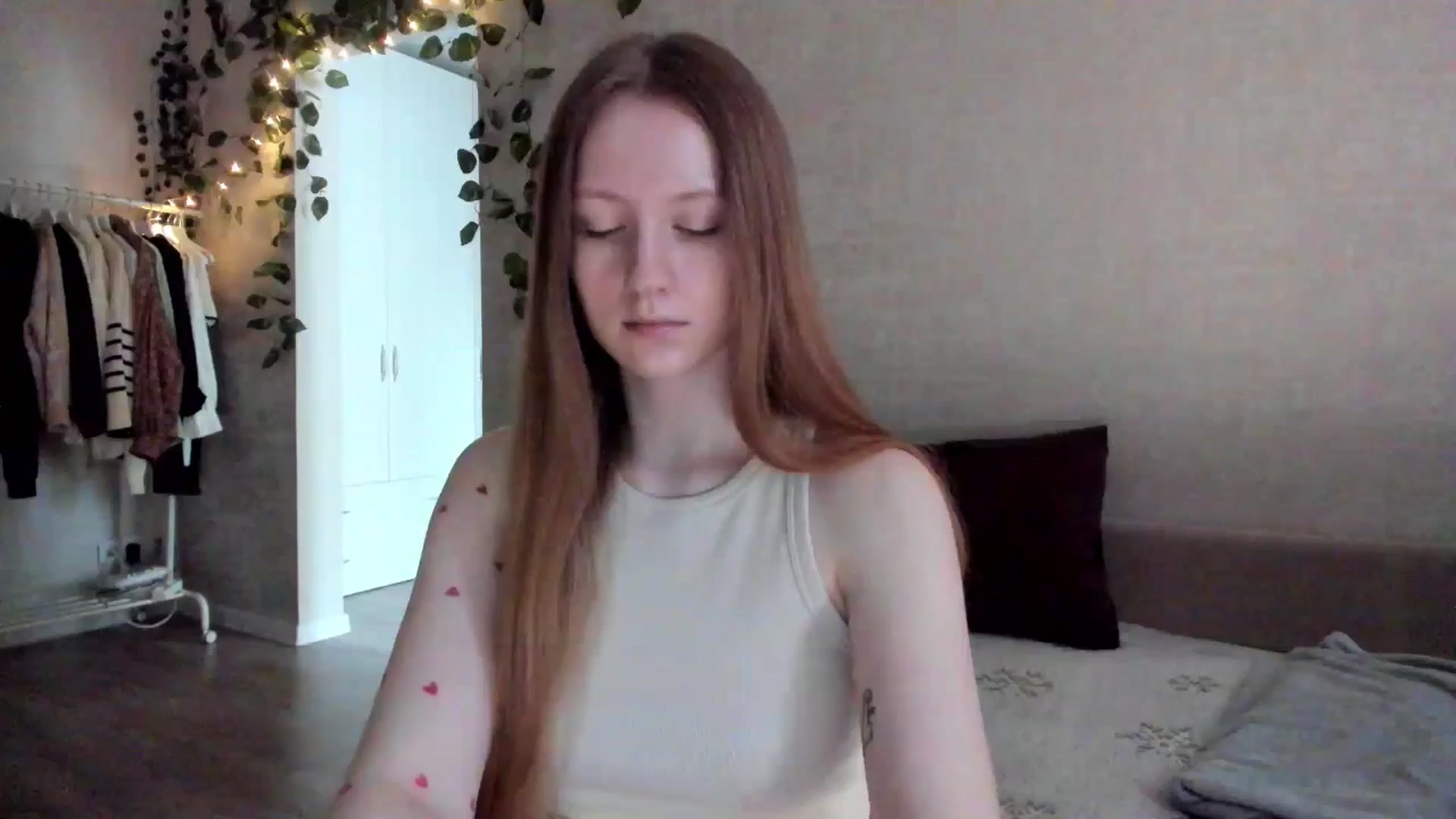 Gallery image thumbnail from girlyAlicey's myfreecams stream on, 02/03/2025, 04:48 image 7 of 20