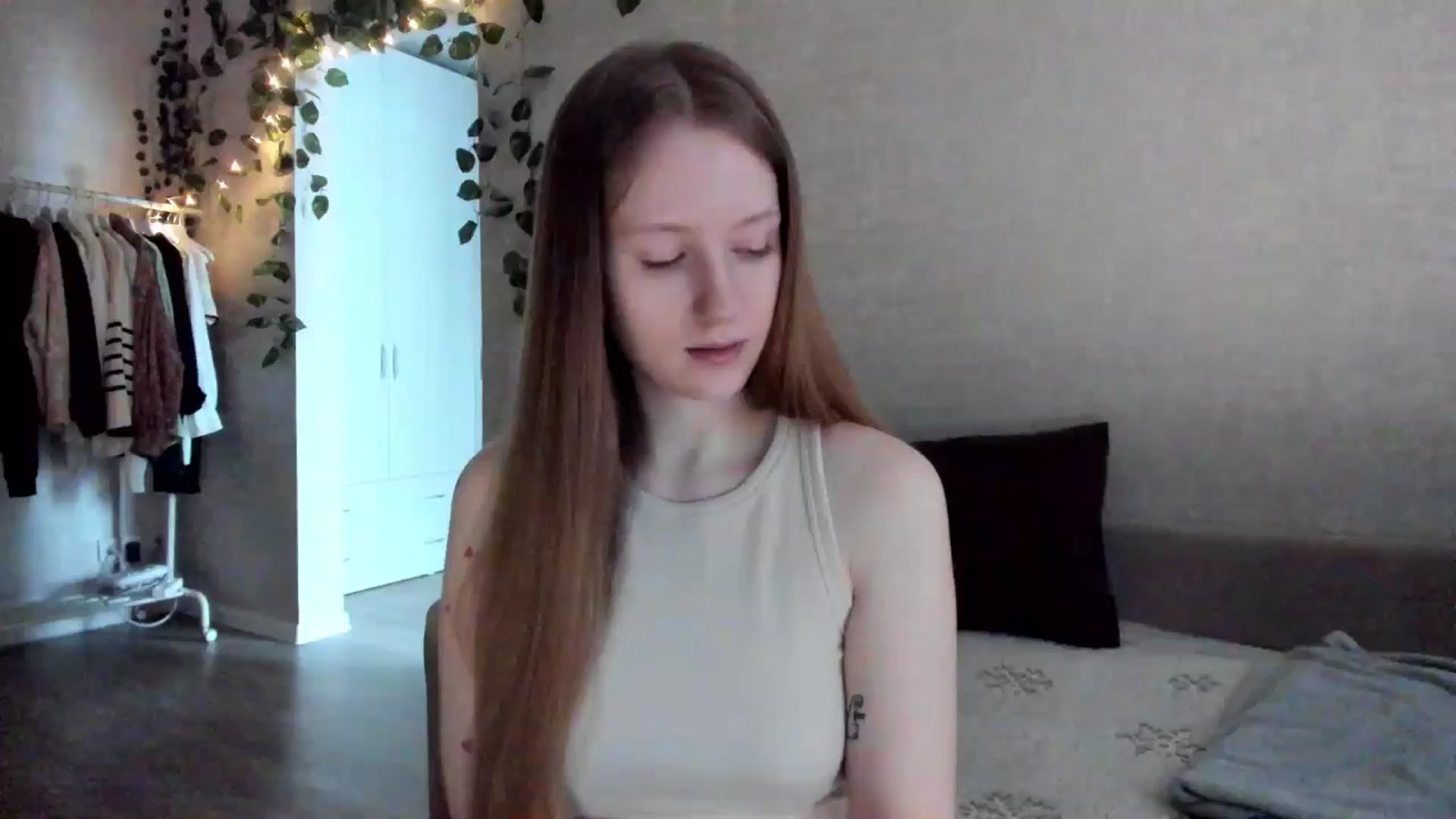 Gallery image thumbnail from girlyAlicey's myfreecams stream on, 02/03/2025, 04:48 image 1 of 20