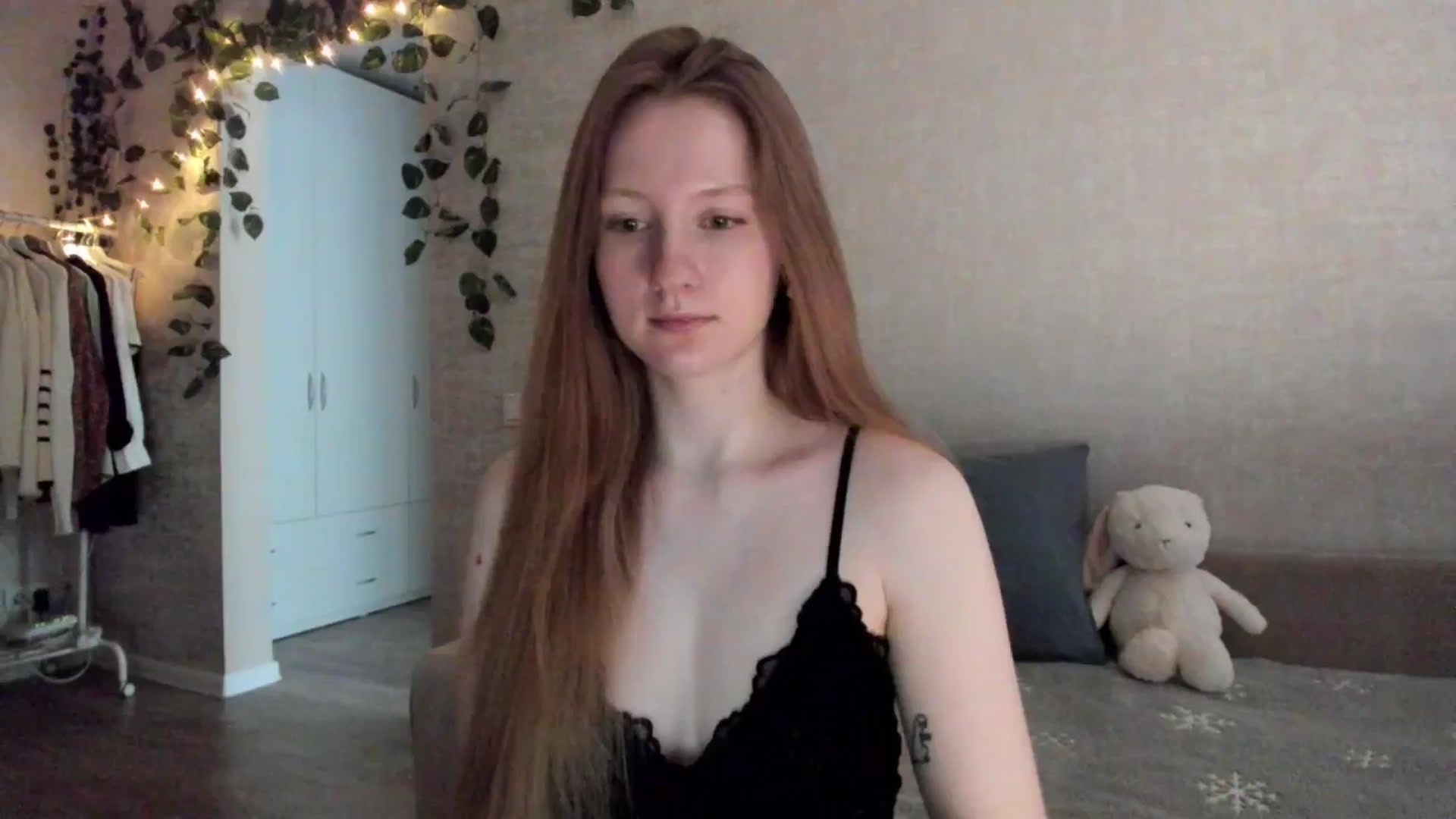 Gallery image thumbnail from girlyAlicey's myfreecams stream on, 02/13/2025, 04:35 image 9 of 20
