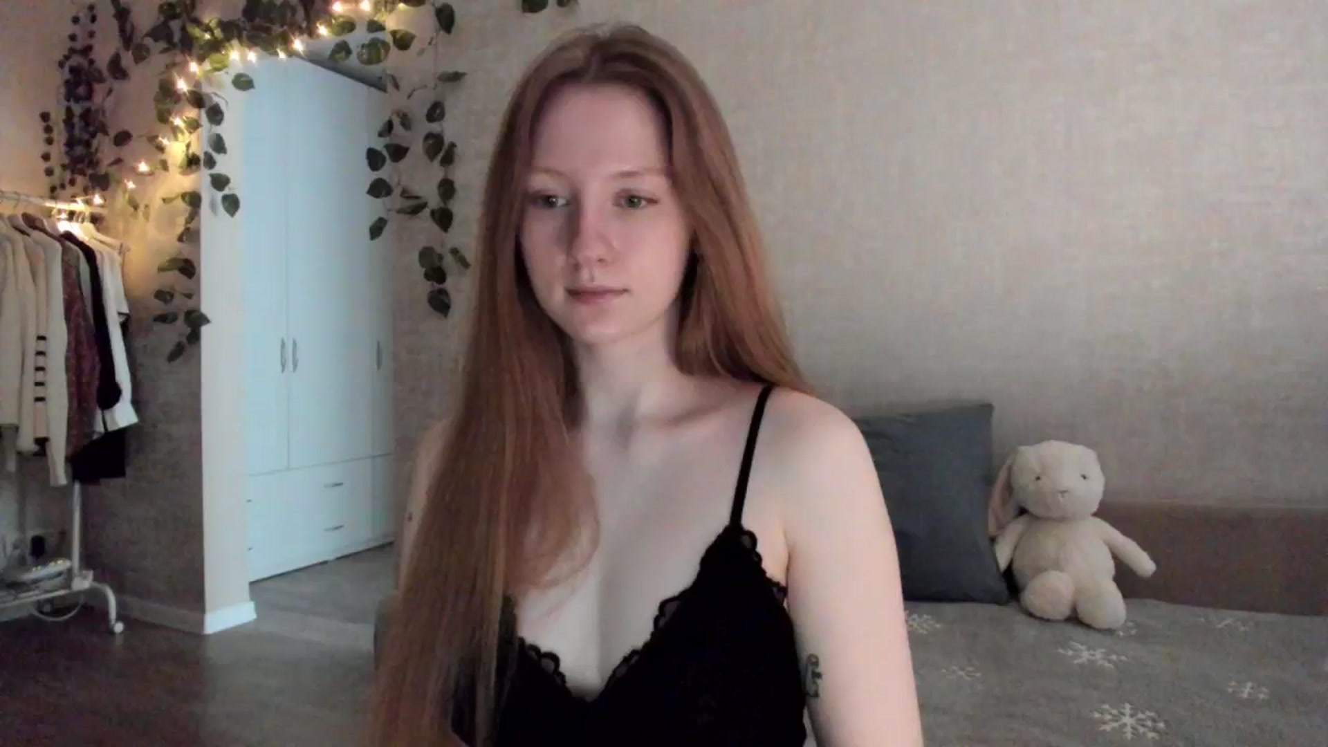 Gallery image thumbnail from girlyAlicey's myfreecams stream on, 02/13/2025, 04:35 image 14 of 20
