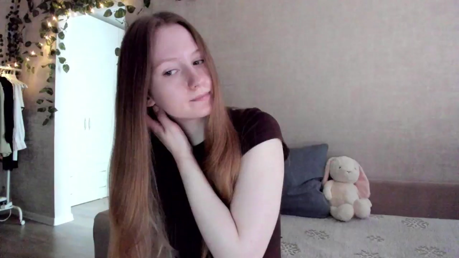 Gallery image thumbnail from girlyAlicey's myfreecams stream on, 02/24/2025, 04:02 image 13 of 20