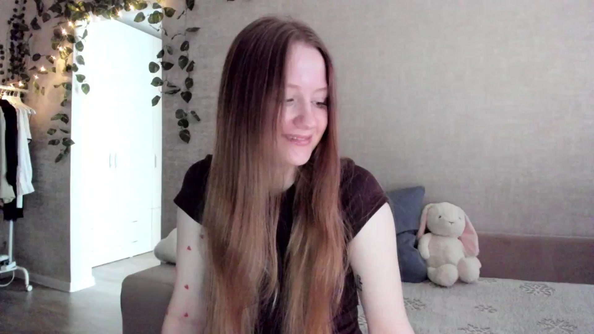 Gallery image thumbnail from girlyAlicey's myfreecams stream on, 02/24/2025, 04:02 image 12 of 20
