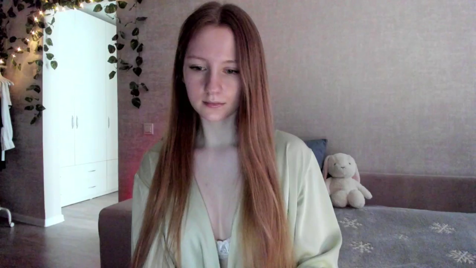Gallery image thumbnail from girlyAlicey's myfreecams stream on, 02/25/2025, 04:09 image 10 of 20
