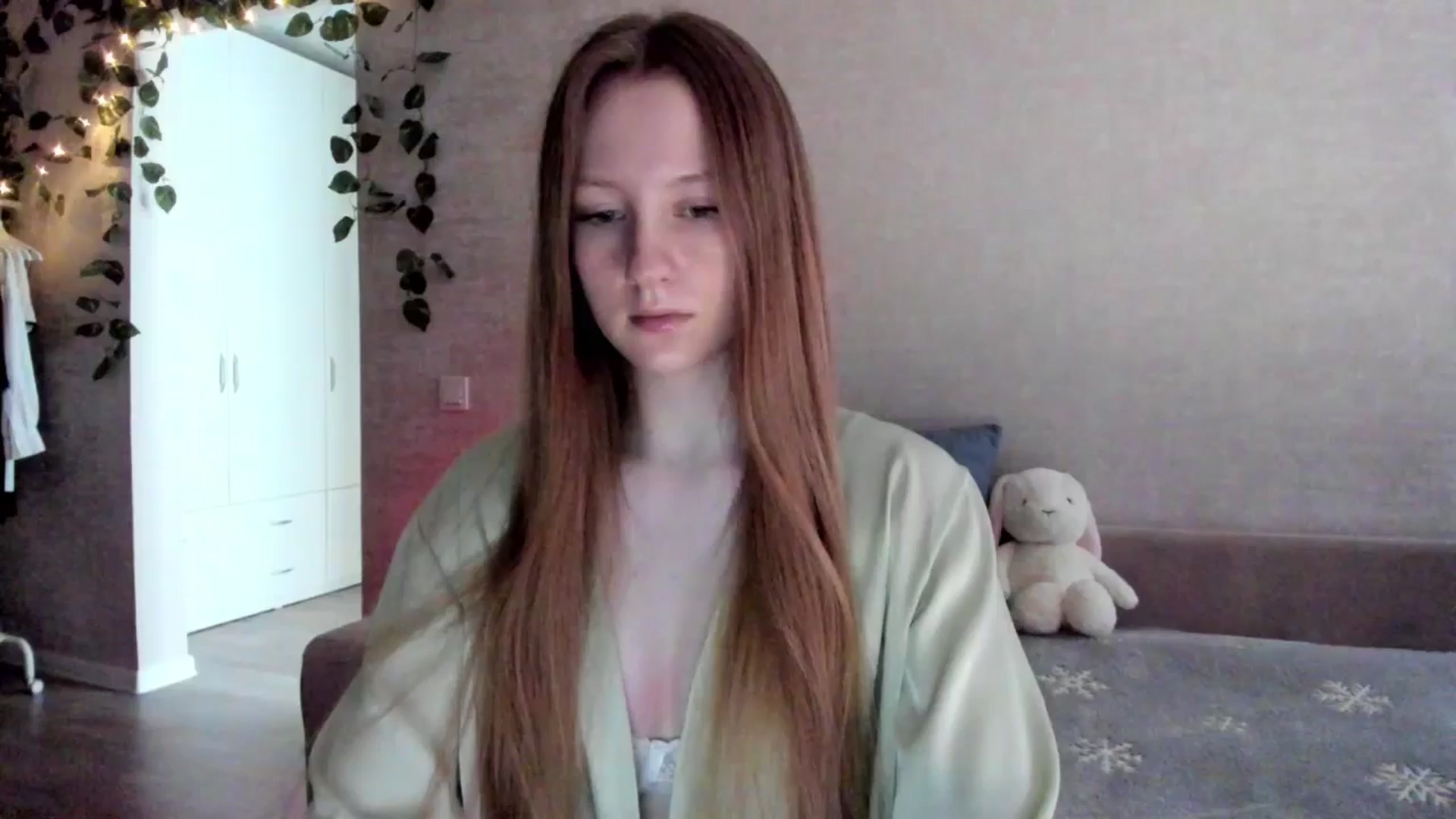 Gallery image thumbnail from girlyAlicey's myfreecams stream on, 02/25/2025, 04:09 image 12 of 20