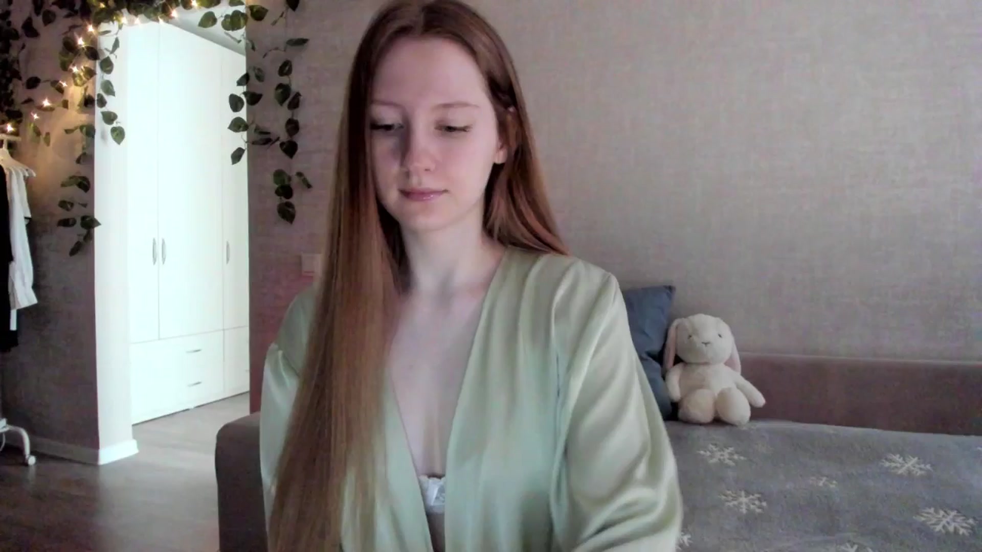 Gallery image thumbnail from girlyAlicey's myfreecams stream on, 02/25/2025, 04:09 image 7 of 20