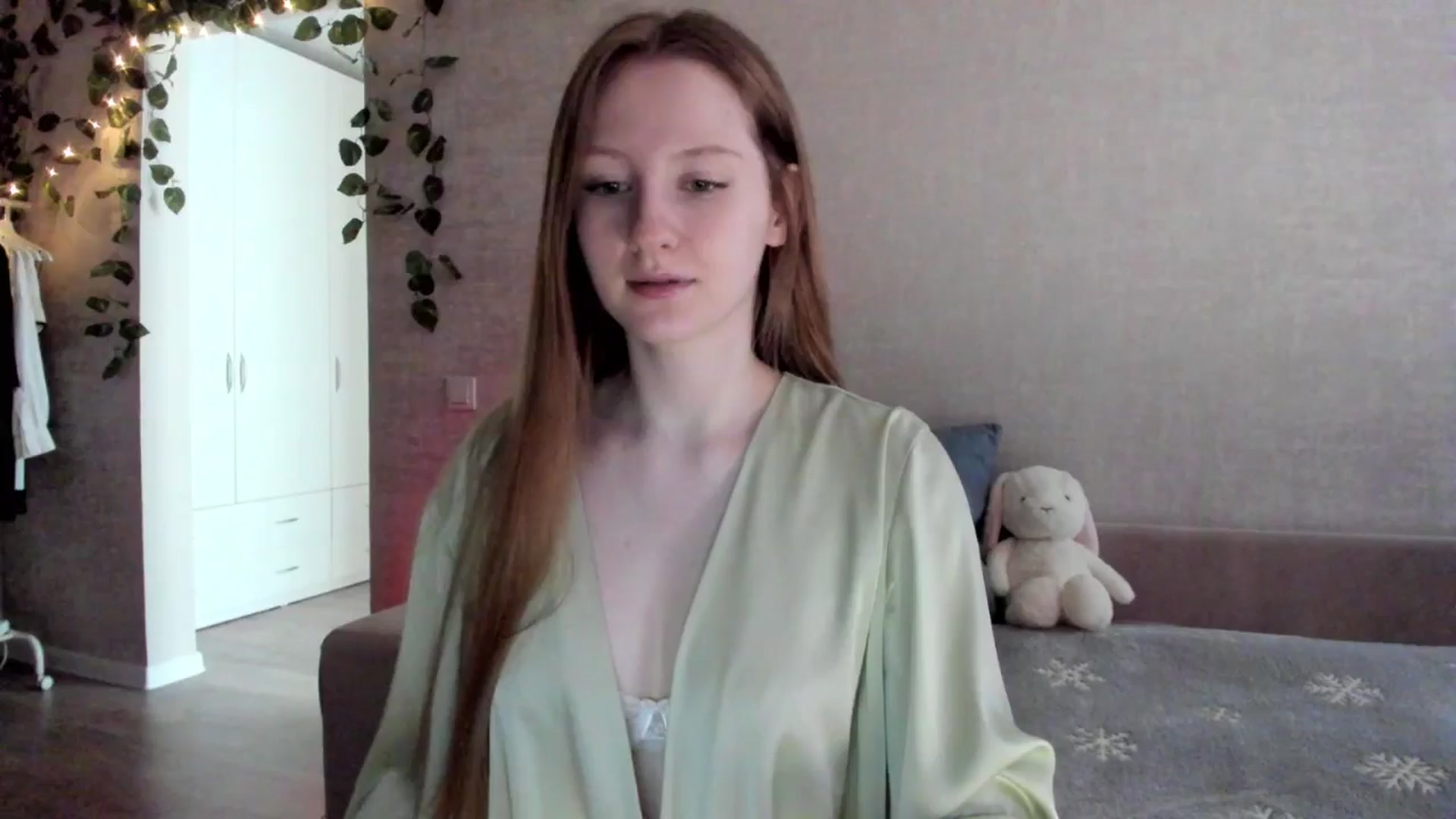 Gallery image thumbnail from girlyAlicey's myfreecams stream on, 02/25/2025, 04:09 image 8 of 20