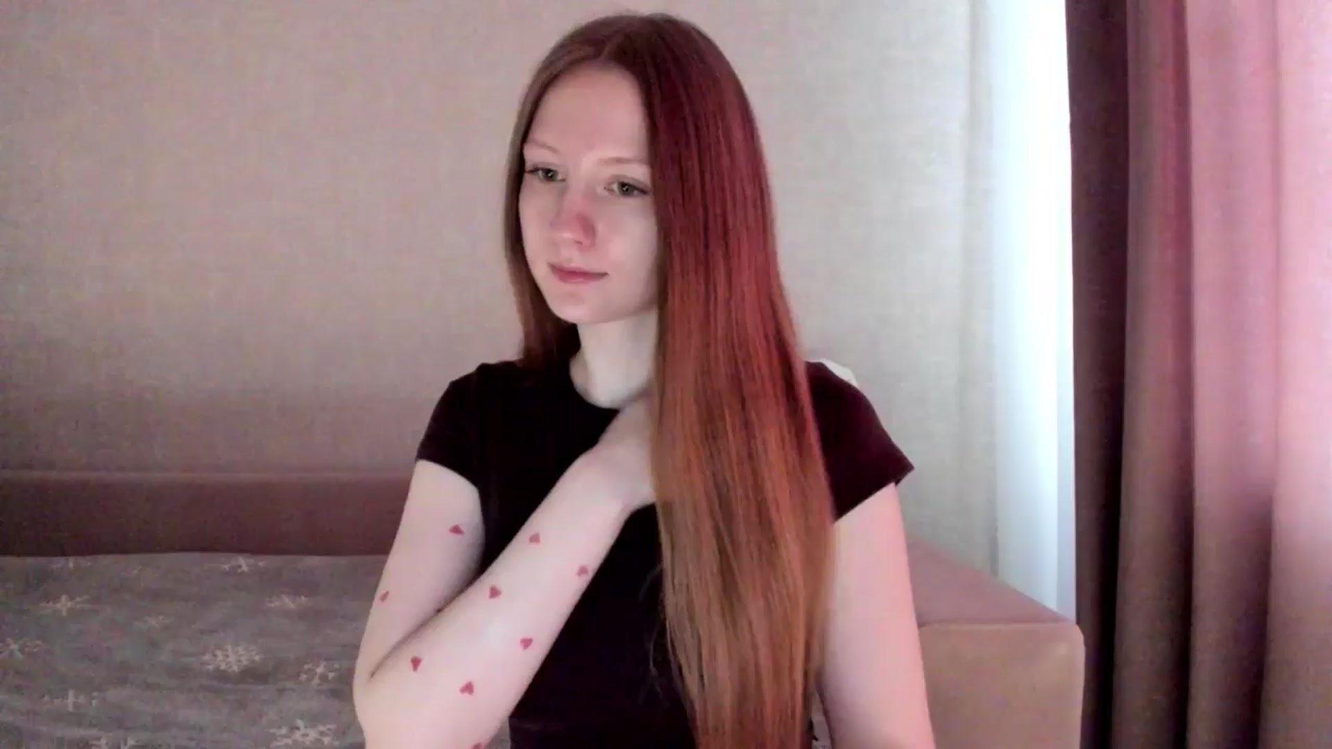 Gallery image thumbnail from girlyAlicey's myfreecams stream on, 03/10/2025, 03:25 image 11 of 20