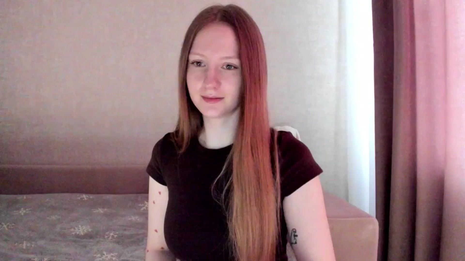 Gallery image thumbnail from girlyAlicey's myfreecams stream on, 03/10/2025, 03:25 image 14 of 20