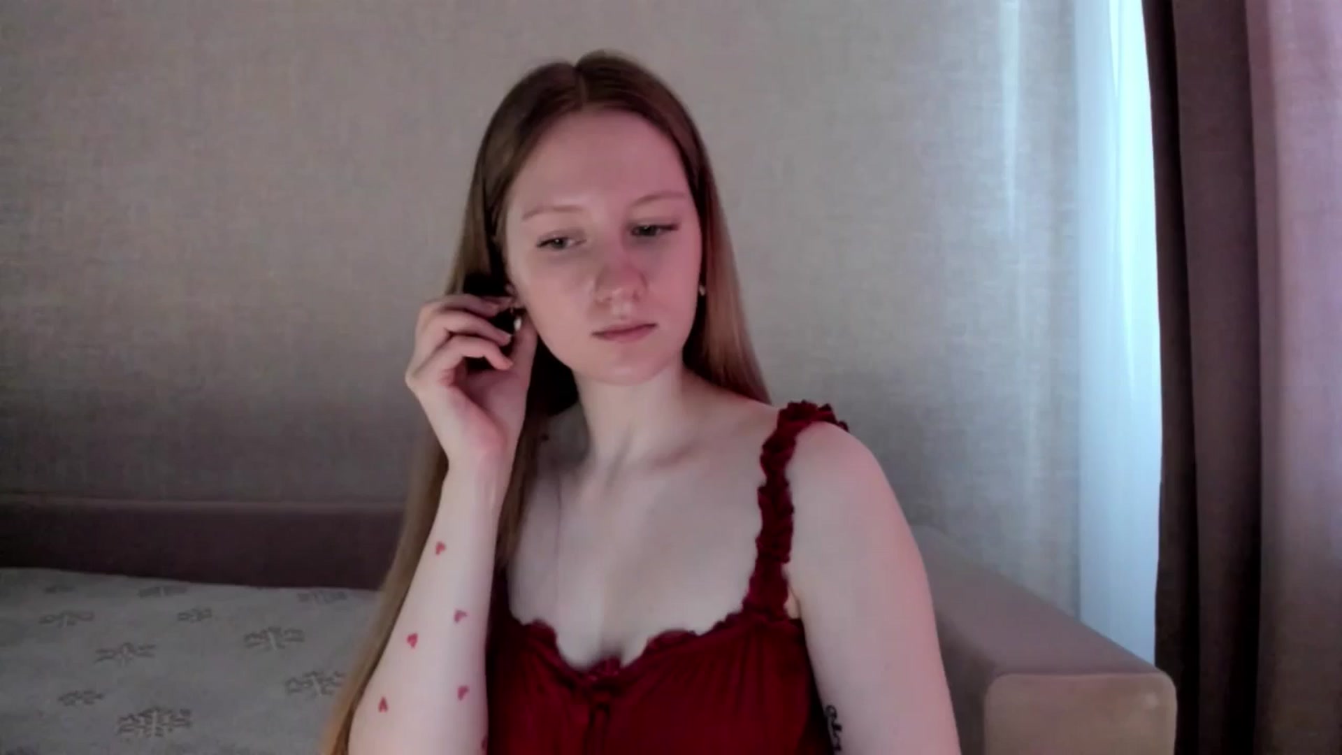 Gallery image thumbnail from girlyAlicey's myfreecams stream on, 03/16/2025, 04:16 image 17 of 20