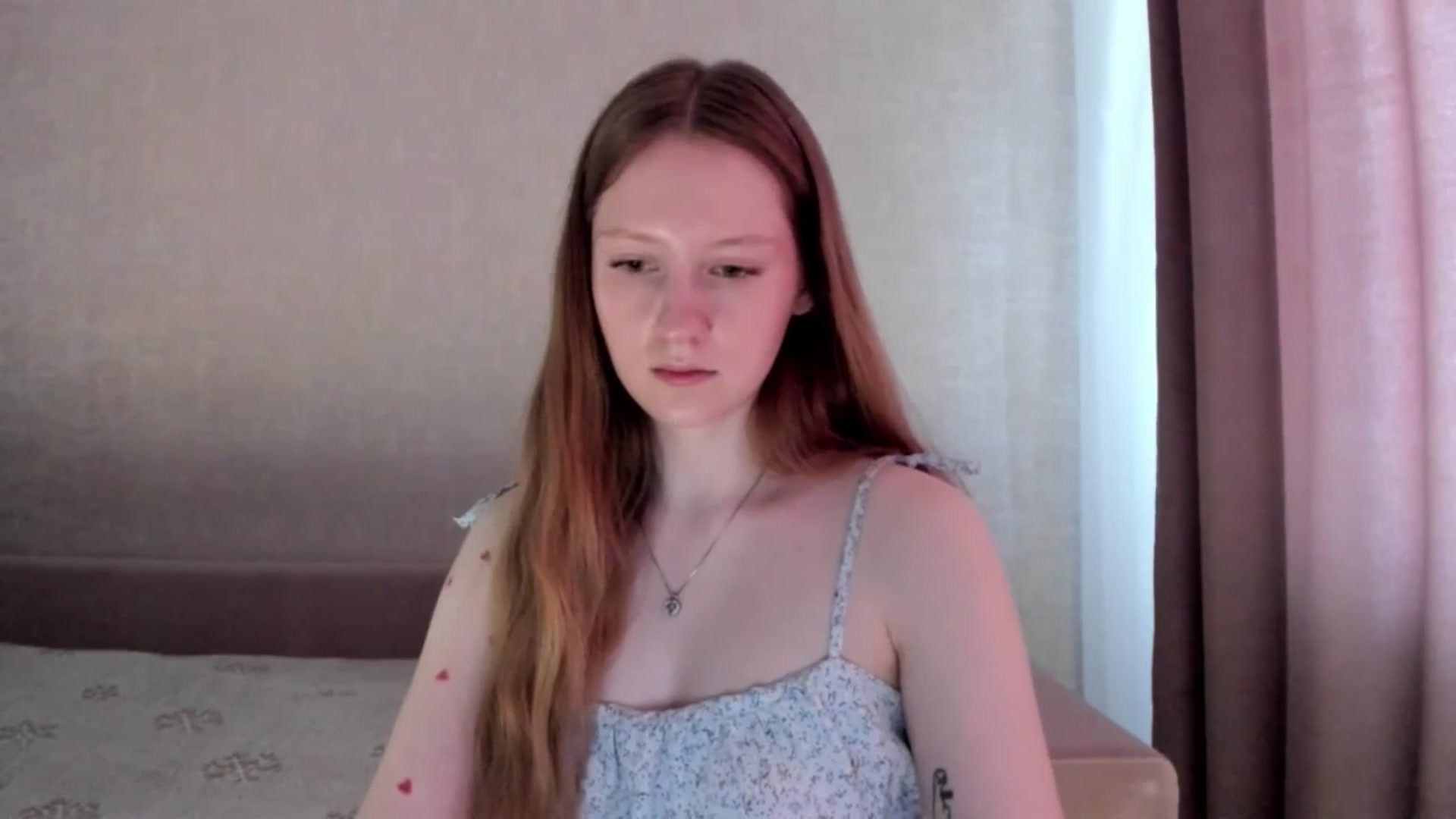 Gallery image thumbnail from girlyAlicey's myfreecams stream on, 03/19/2025, 04:10 image 17 of 20