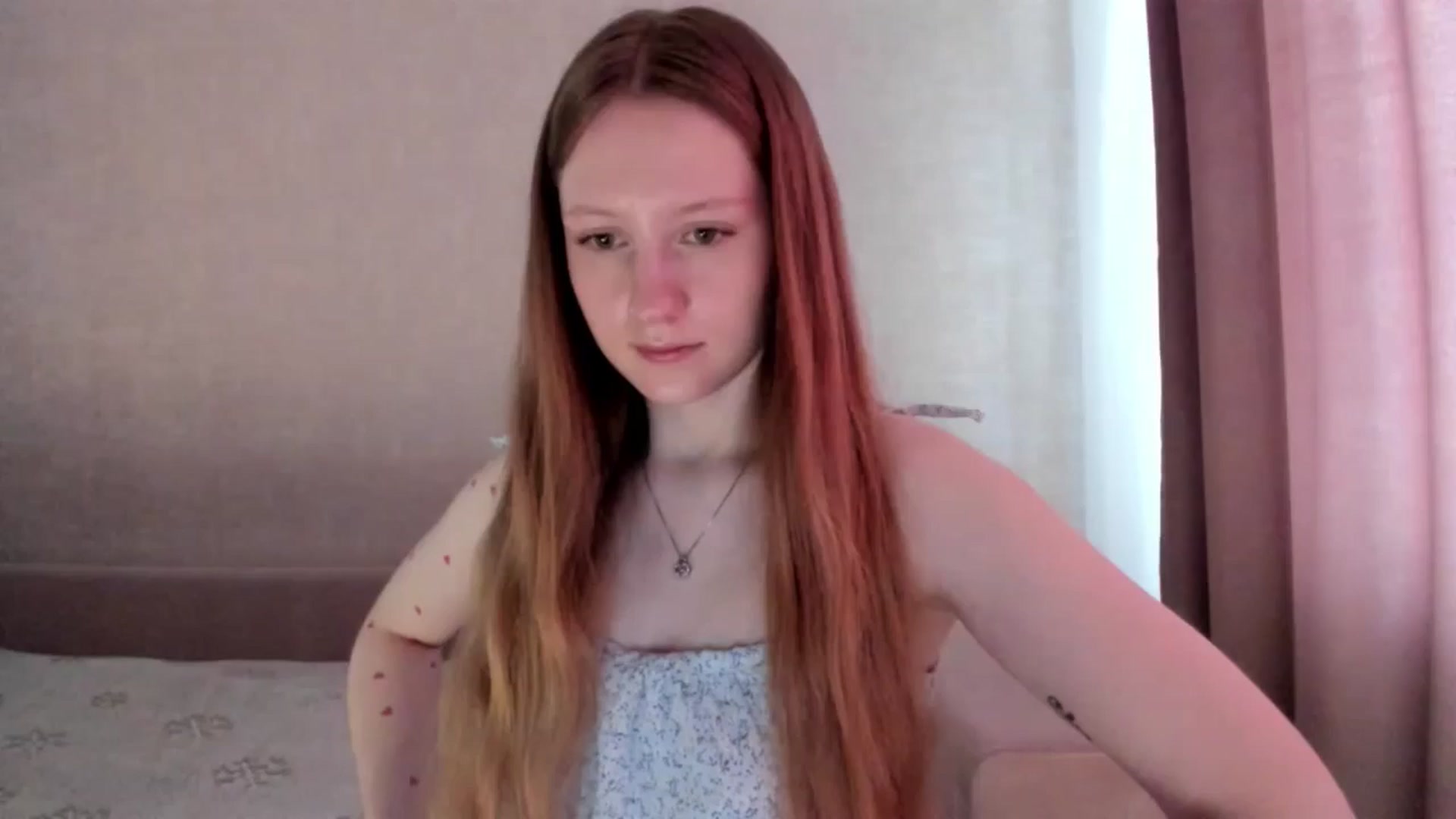 Gallery image thumbnail from girlyAlicey's myfreecams stream on, 03/19/2025, 04:10 image 7 of 20