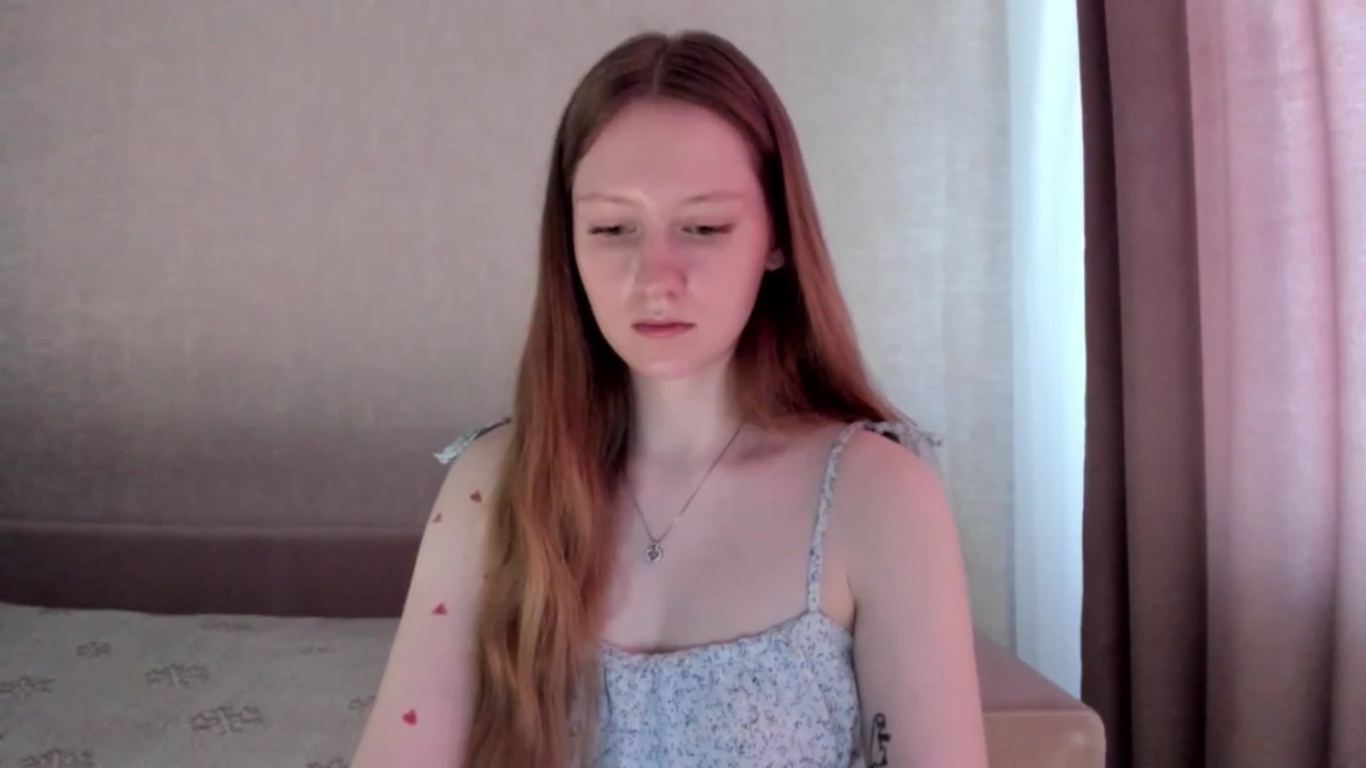 Gallery image thumbnail from girlyAlicey's myfreecams stream on, 03/19/2025, 04:10 image 18 of 20
