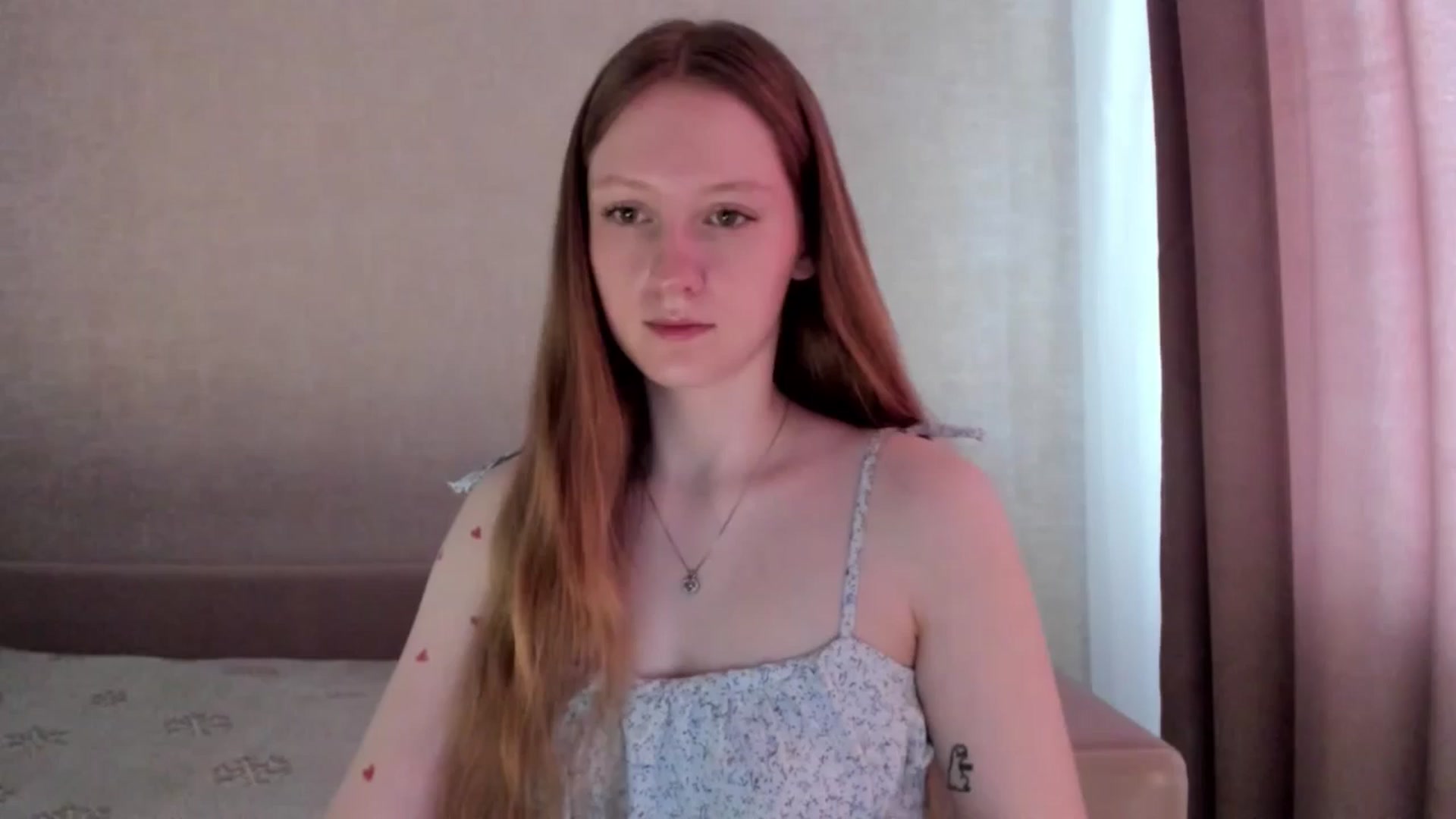 Gallery image thumbnail from girlyAlicey's myfreecams stream on, 03/19/2025, 04:10 image 8 of 20