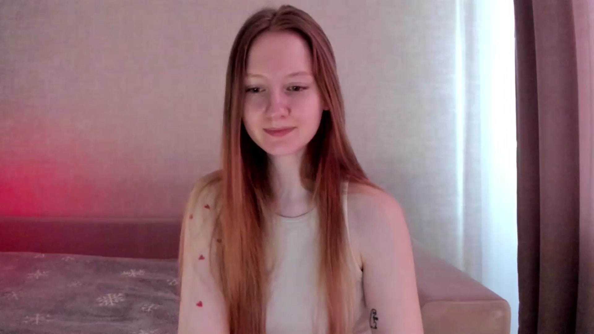Gallery image thumbnail from girlyAlicey's myfreecams stream on, 03/20/2025, 04:05 image 17 of 20