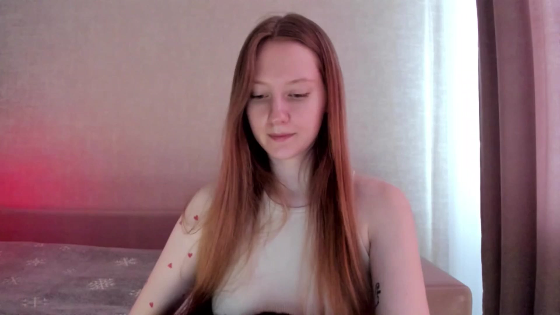 Gallery image thumbnail from girlyAlicey's myfreecams stream on, 03/20/2025, 04:05 image 4 of 20