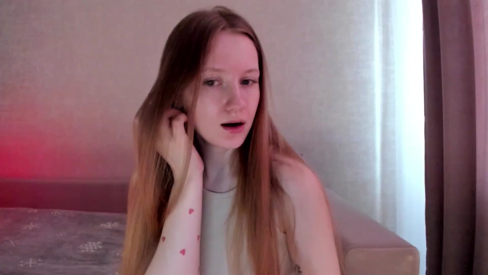 Gallery image thumbnail from girlyAlicey's myfreecams stream on, 03/20/2025, 04:05 image 13 of 20