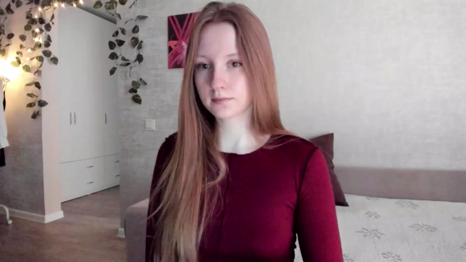Gallery image thumbnail from girlyAlicey's myfreecams stream on, 03/28/2025, 04:08 image 10 of 20