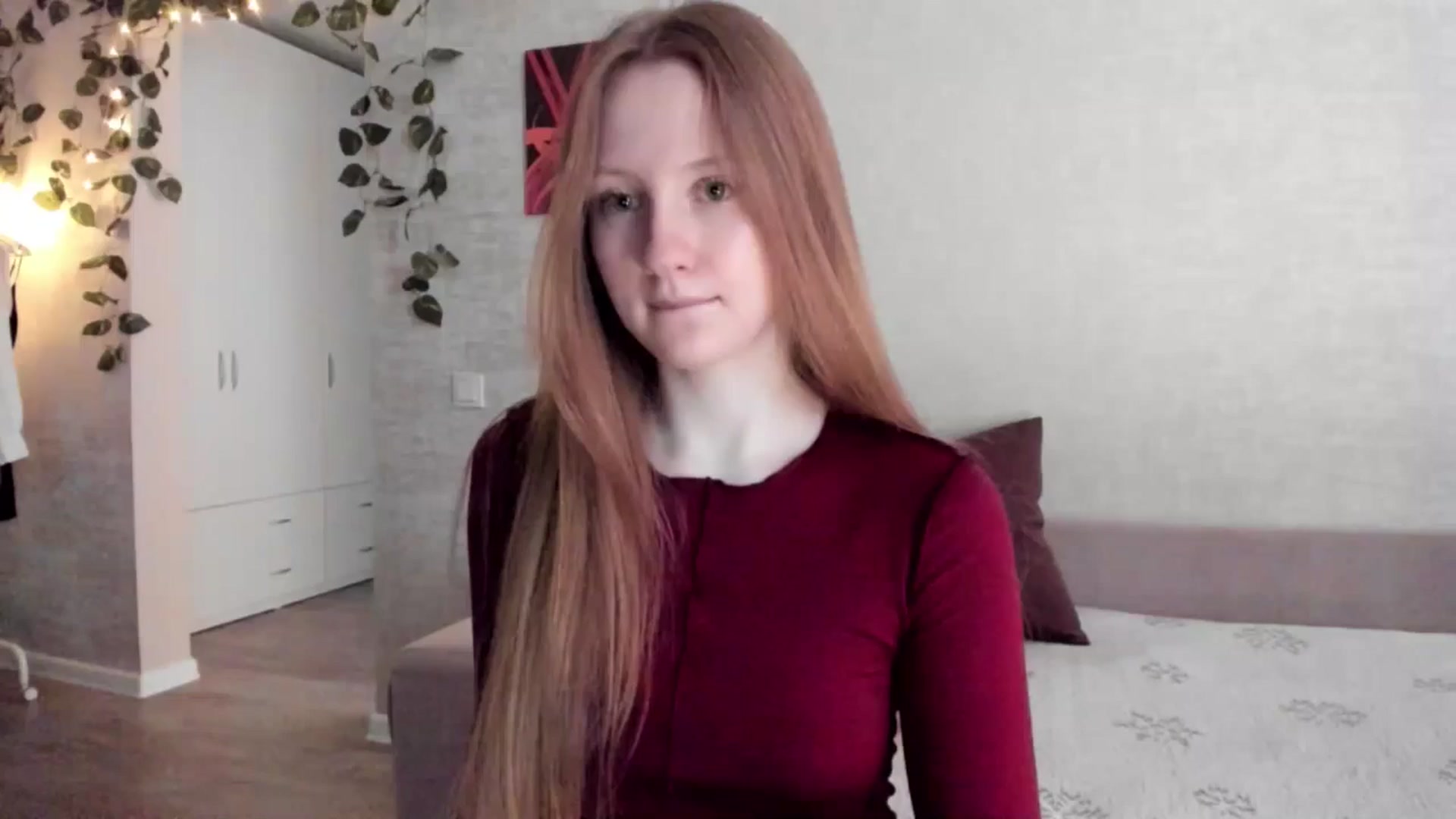 Gallery image thumbnail from girlyAlicey's myfreecams stream on, 03/28/2025, 04:08 image 13 of 20