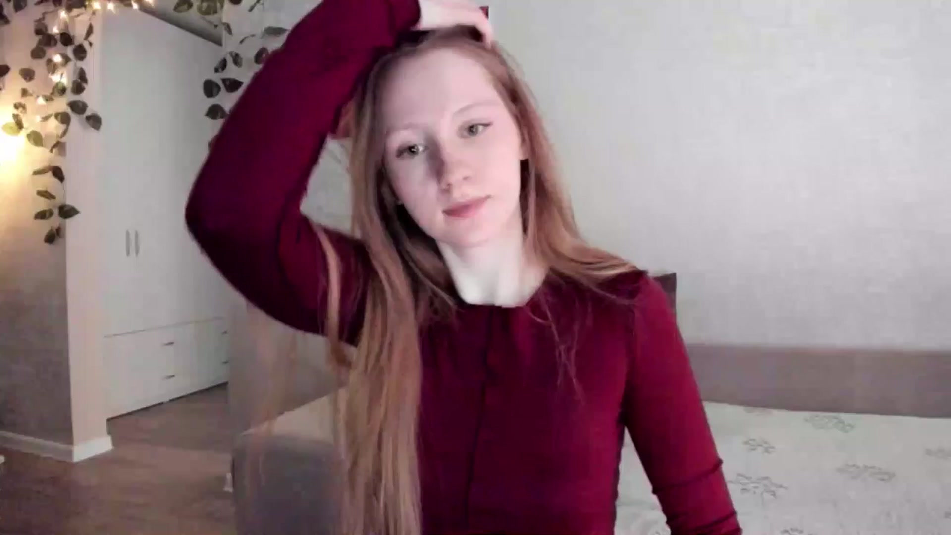 Gallery image thumbnail from girlyAlicey's myfreecams stream on, 03/28/2025, 04:08 image 3 of 20