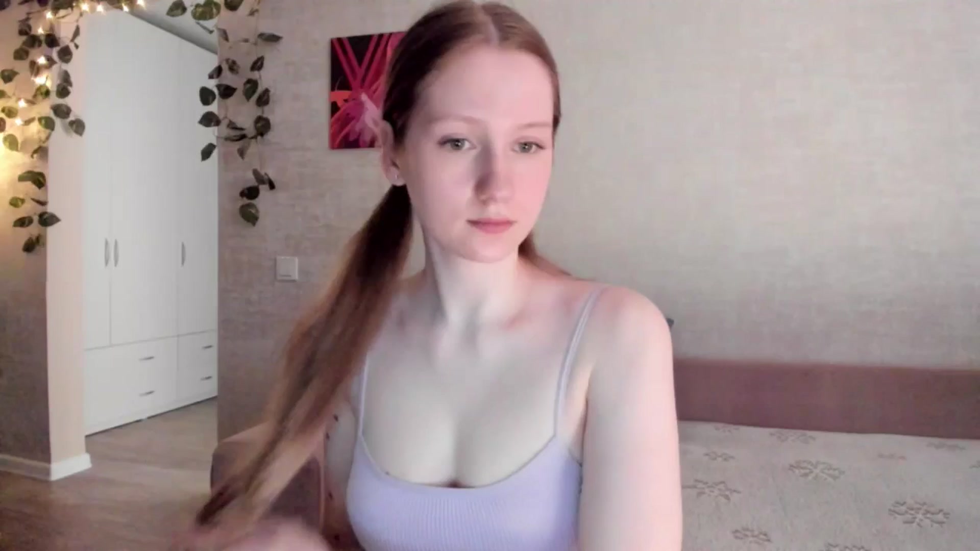 Gallery image thumbnail from girlyAlicey's myfreecams stream on, 03/31/2025, 03:55 image 3 of 20