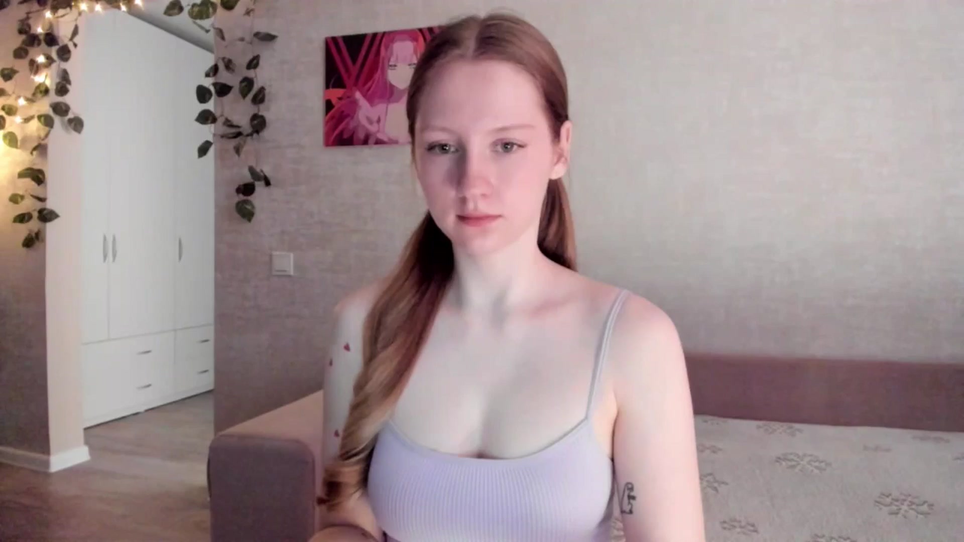 Gallery image thumbnail from girlyAlicey's myfreecams stream on, 03/31/2025, 03:55 image 16 of 20