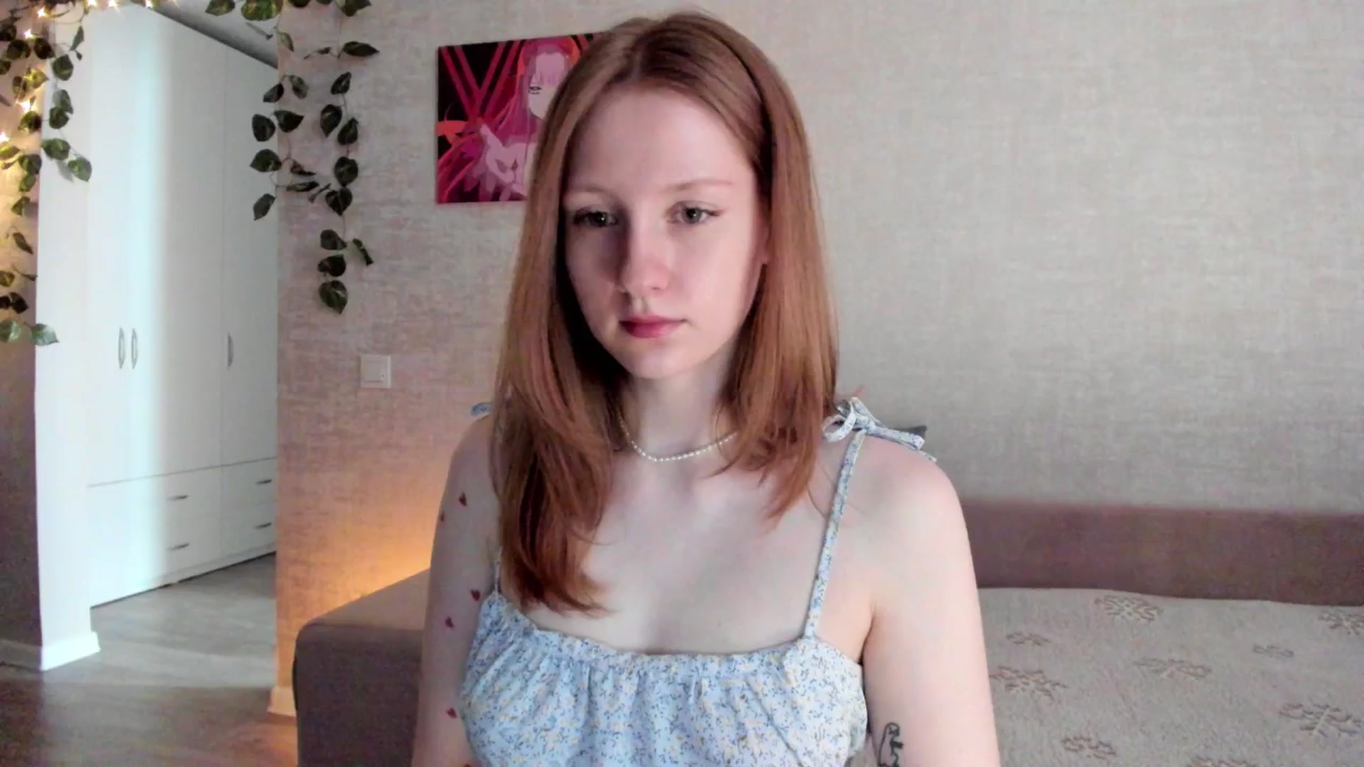 Gallery image thumbnail from girlyAlicey's myfreecams stream on, 04/14/2025, 04:18 image 3 of 20