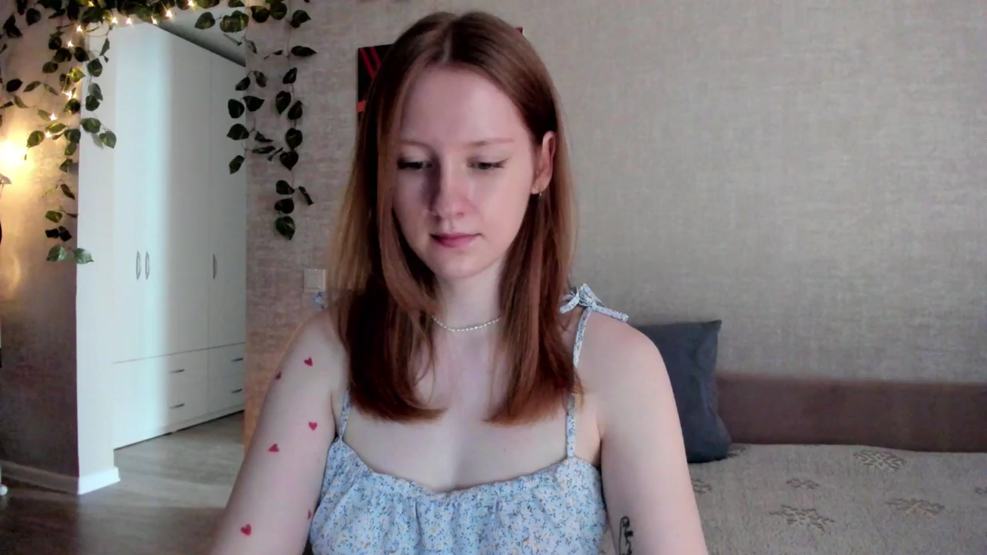 Gallery image thumbnail from girlyAlicey's myfreecams stream on, 04/14/2025, 04:18 image 20 of 20
