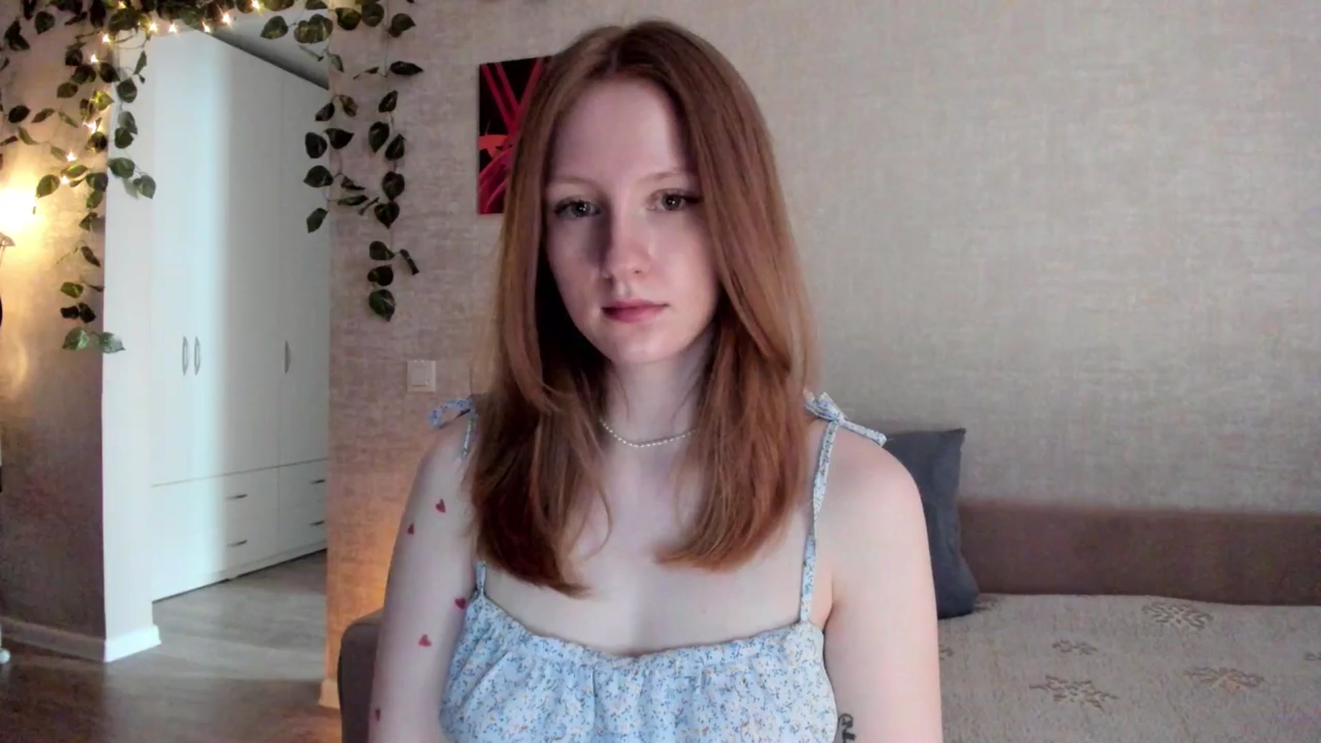 Gallery image thumbnail from girlyAlicey's myfreecams stream on, 04/14/2025, 04:18 image 18 of 20