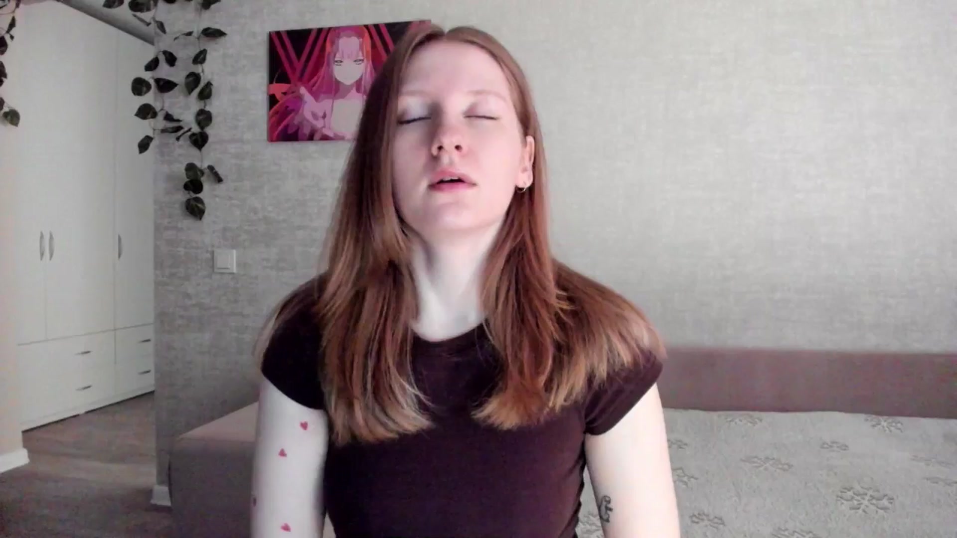 Gallery image thumbnail from girlyAlicey's myfreecams stream on, 04/15/2025, 03:17 image 10 of 20