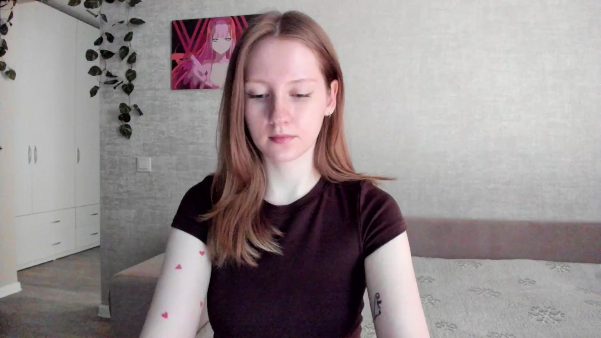 Gallery image thumbnail from girlyAlicey's myfreecams stream on, 04/15/2025, 03:17 image 3 of 20