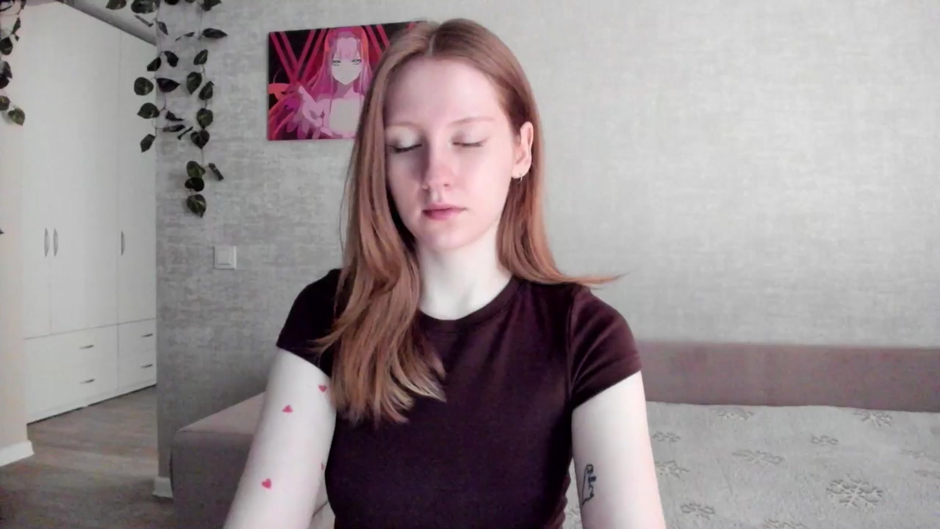 Gallery image thumbnail from girlyAlicey's myfreecams stream on, 04/15/2025, 03:17 image 2 of 20