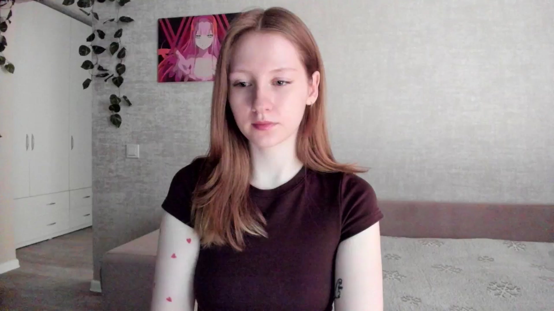 Gallery image thumbnail from girlyAlicey's myfreecams stream on, 04/15/2025, 03:17 image 6 of 20