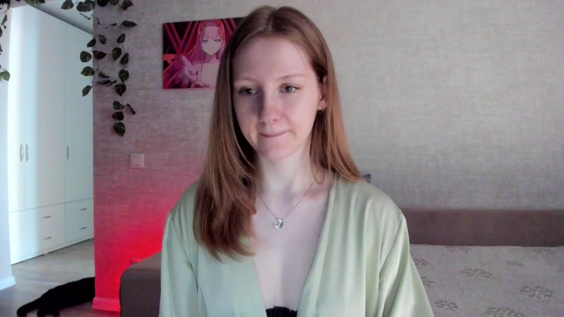 Gallery image thumbnail from girlyAlicey's myfreecams stream on, 04/16/2025, 04:21 image 13 of 20