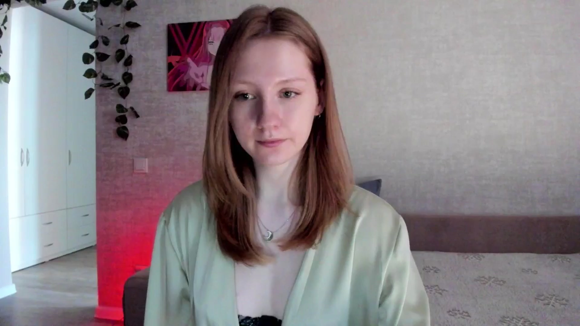 Gallery image thumbnail from girlyAlicey's myfreecams stream on, 04/16/2025, 04:21 image 15 of 20