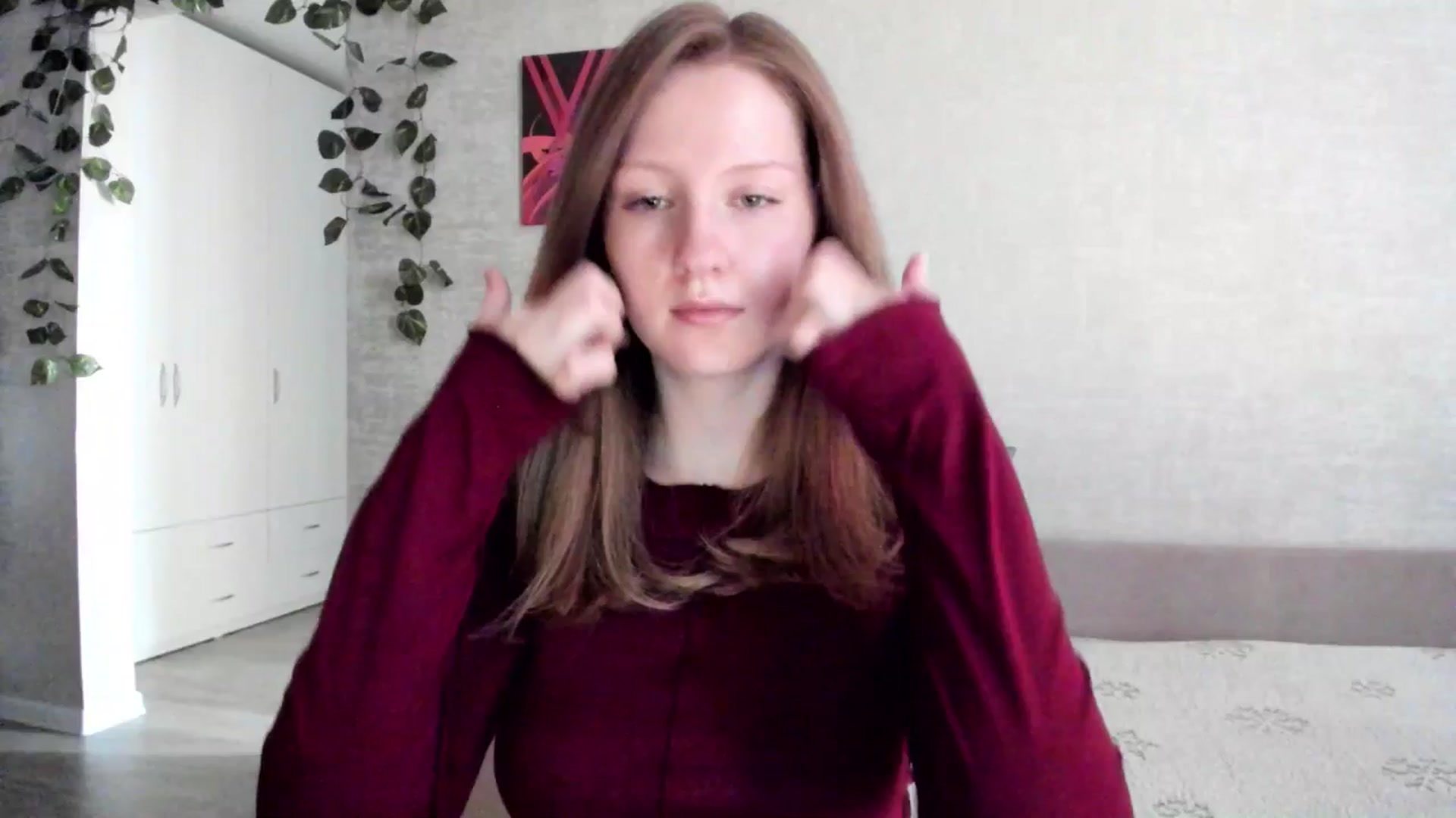 Gallery image thumbnail from girlyAlicey's myfreecams stream on, 04/20/2025, 04:08 image 13 of 20