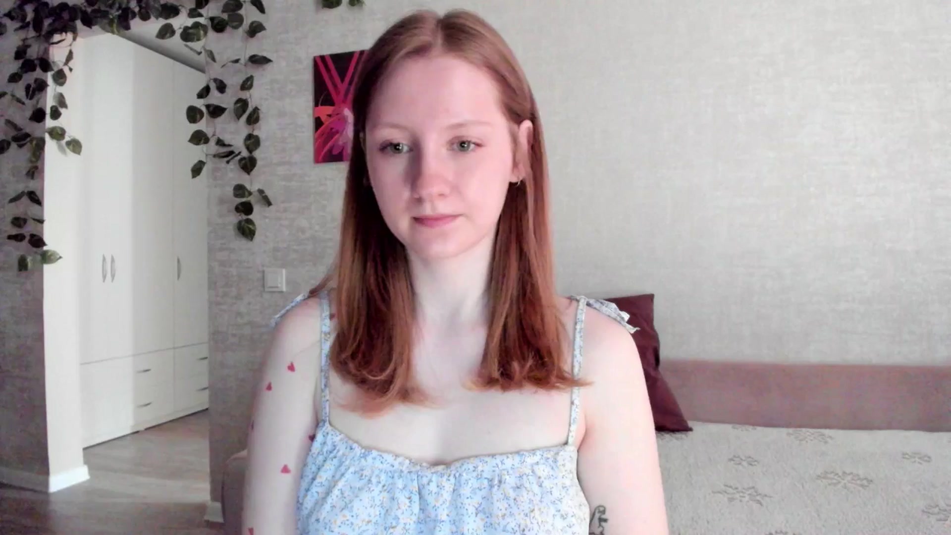 Gallery image thumbnail from girlyAlicey's myfreecams stream on, 04/27/2025, 04:23 image 20 of 20
