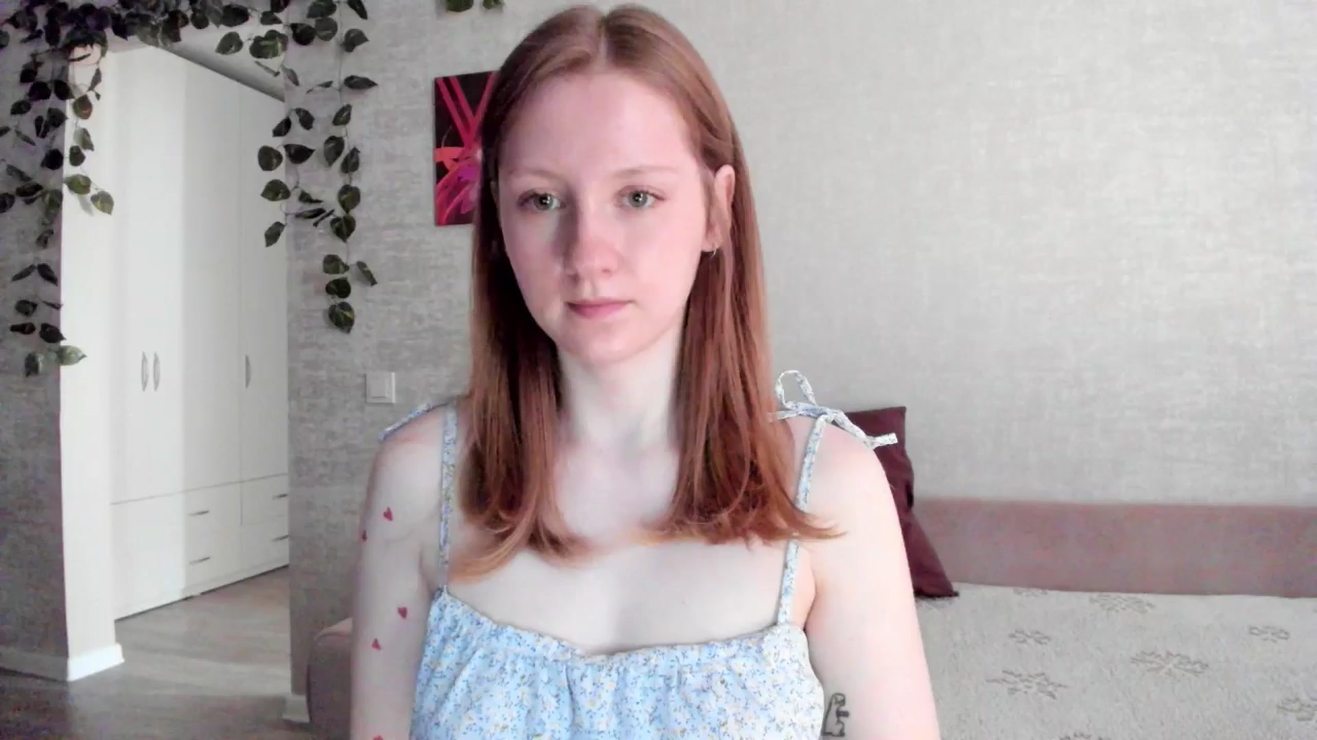 Gallery image thumbnail from girlyAlicey's myfreecams stream on, 04/27/2025, 04:23 image 17 of 20