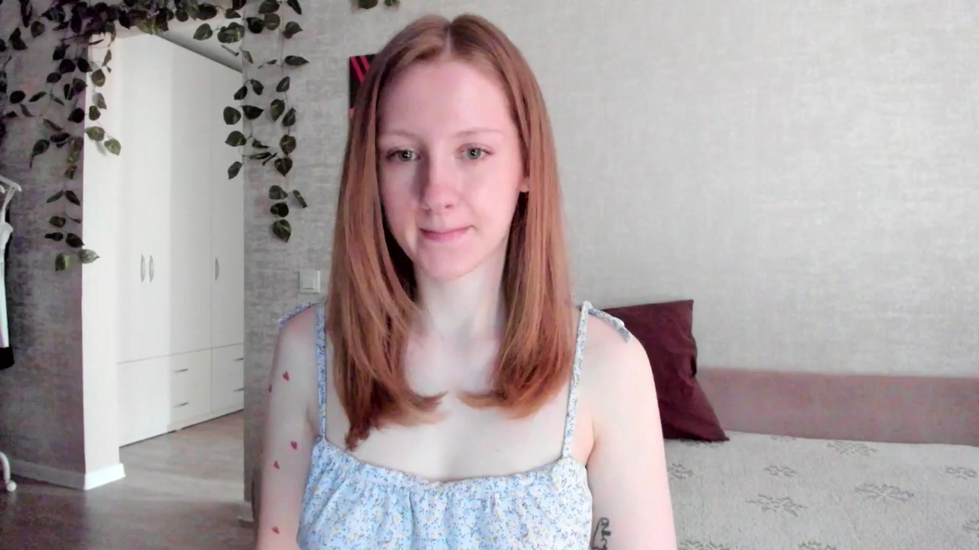 Gallery image thumbnail from girlyAlicey's myfreecams stream on, 04/27/2025, 04:23 image 5 of 20