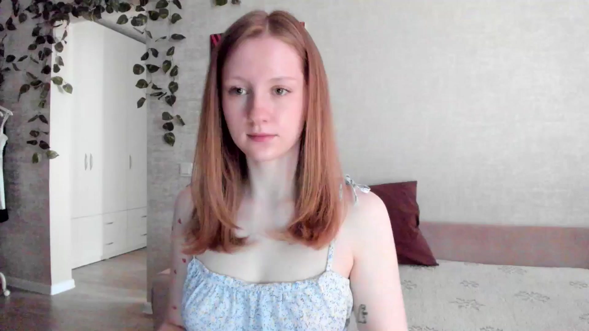 Gallery image thumbnail from girlyAlicey's myfreecams stream on, 04/27/2025, 04:23 image 9 of 20