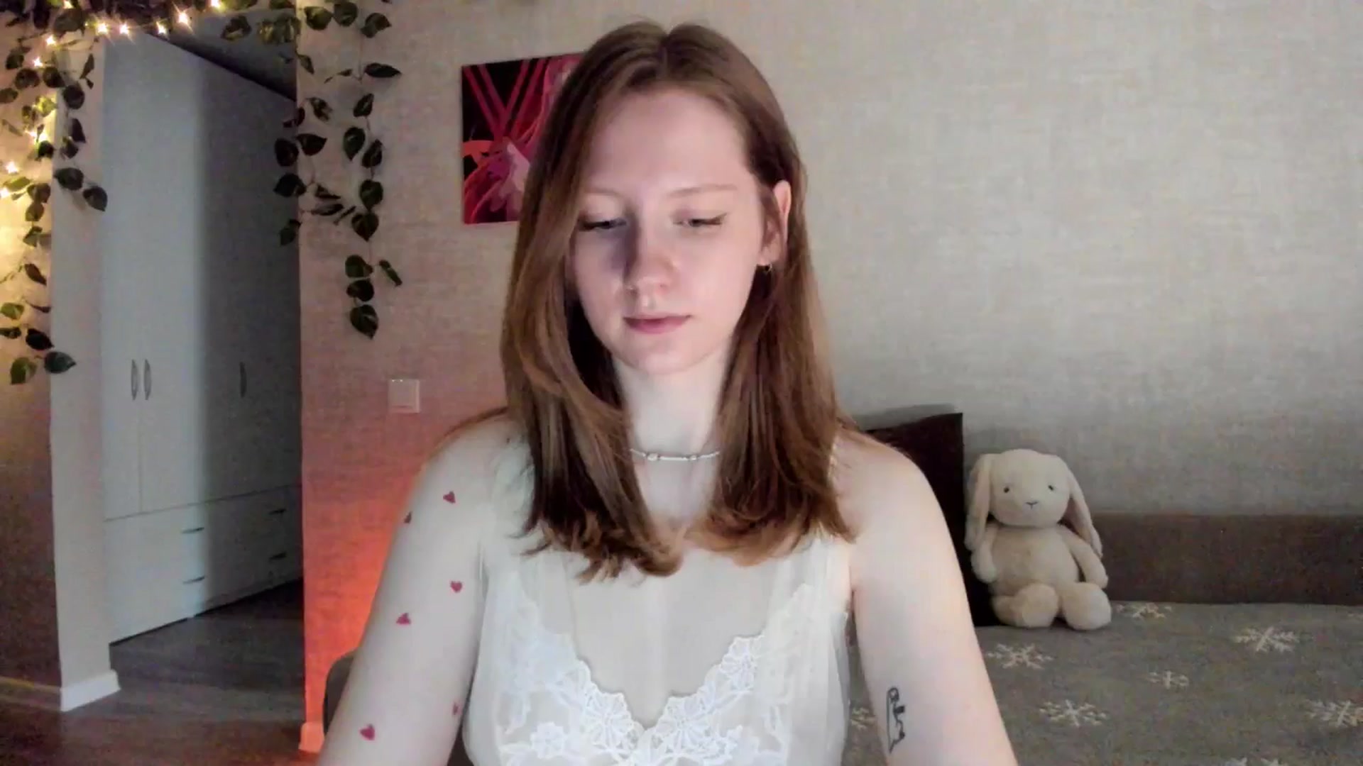Gallery image thumbnail from girlyAlicey's myfreecams stream on, 04/28/2025, 04:37 image 20 of 20