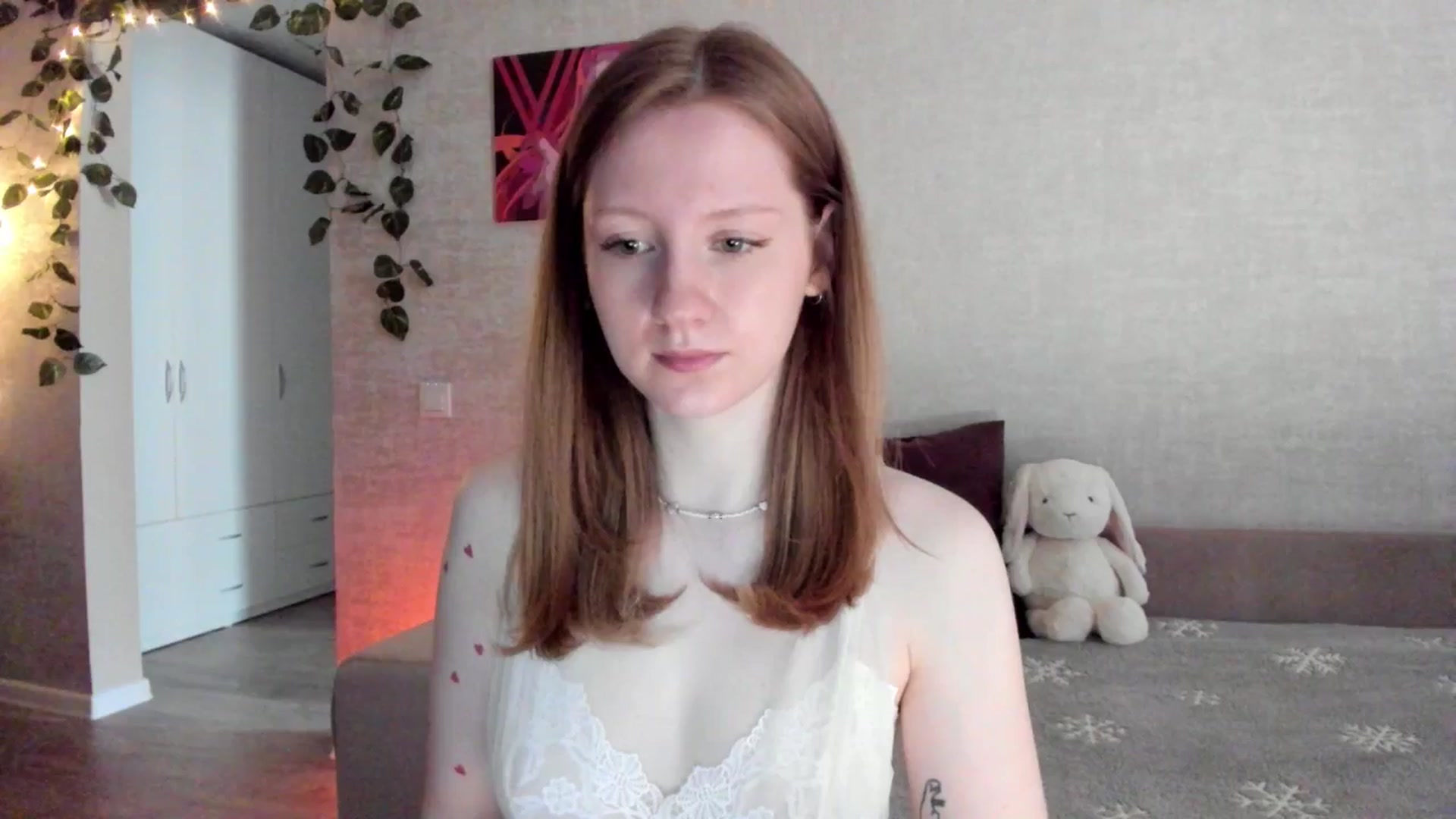 Gallery image thumbnail from girlyAlicey's myfreecams stream on, 04/28/2025, 04:37 image 4 of 20