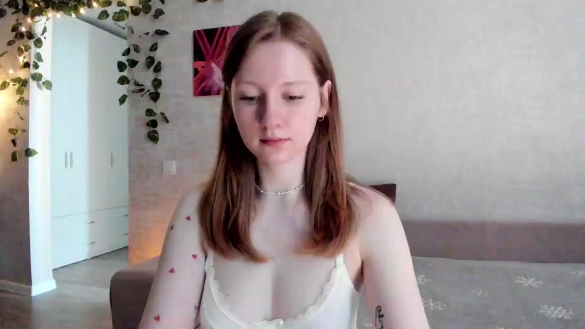 Gallery image thumbnail from girlyAlicey's myfreecams stream on, 05/12/2025, 04:12 image 17 of 20