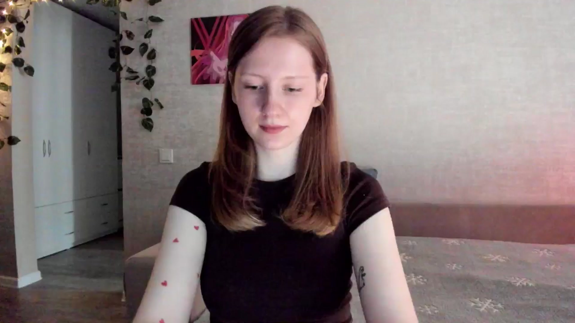 Gallery image thumbnail from girlyAlicey's myfreecams stream on, 05/13/2025, 04:41 image 11 of 20