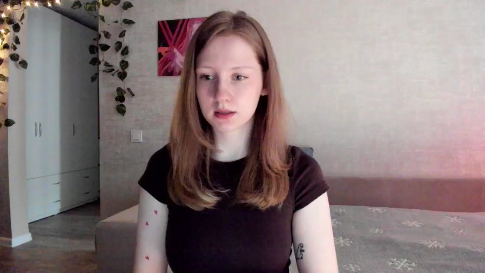 Gallery image thumbnail from girlyAlicey's myfreecams stream on, 05/13/2025, 04:41 image 3 of 20