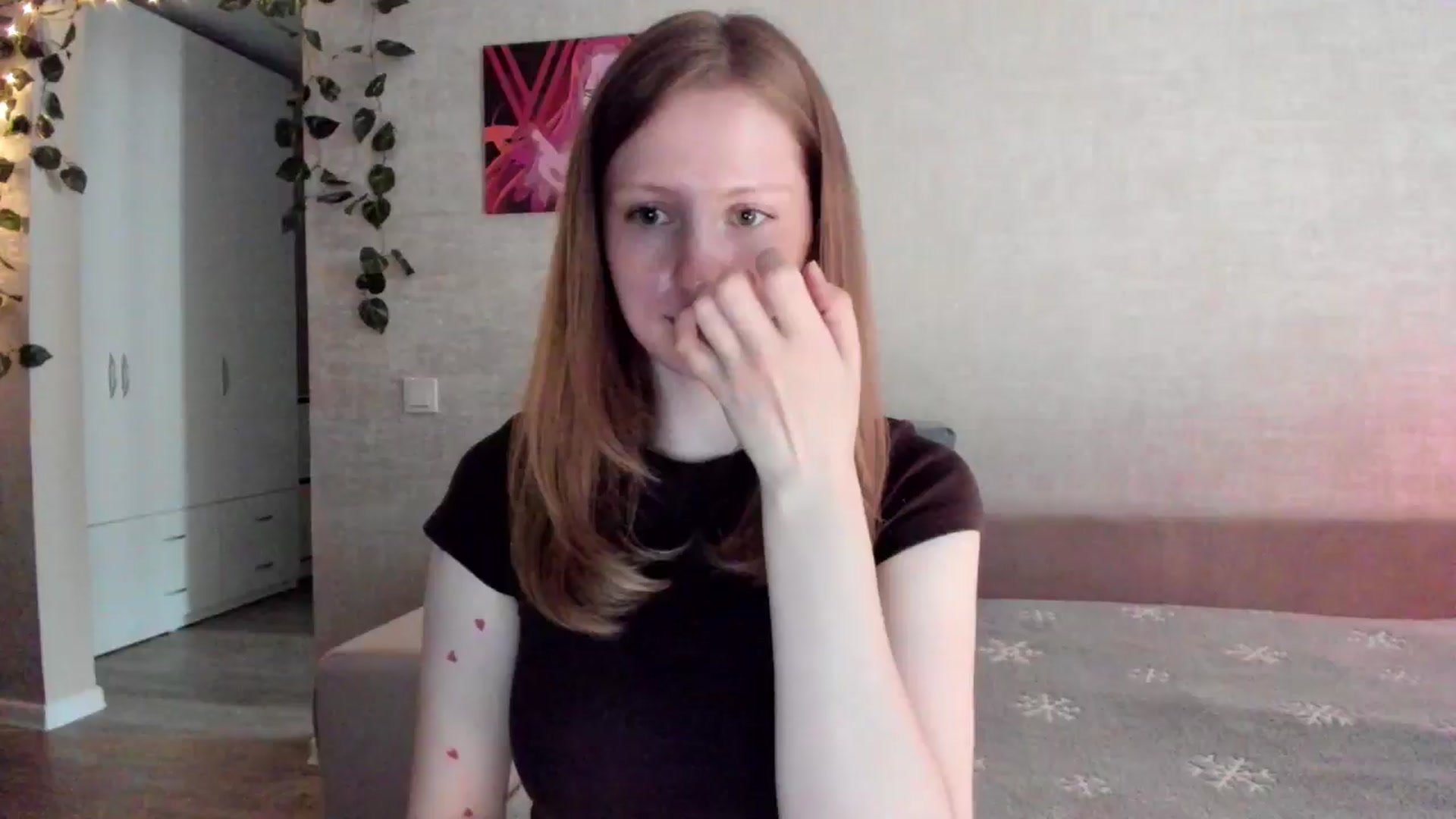 Gallery image thumbnail from girlyAlicey's myfreecams stream on, 05/13/2025, 04:41 image 16 of 20