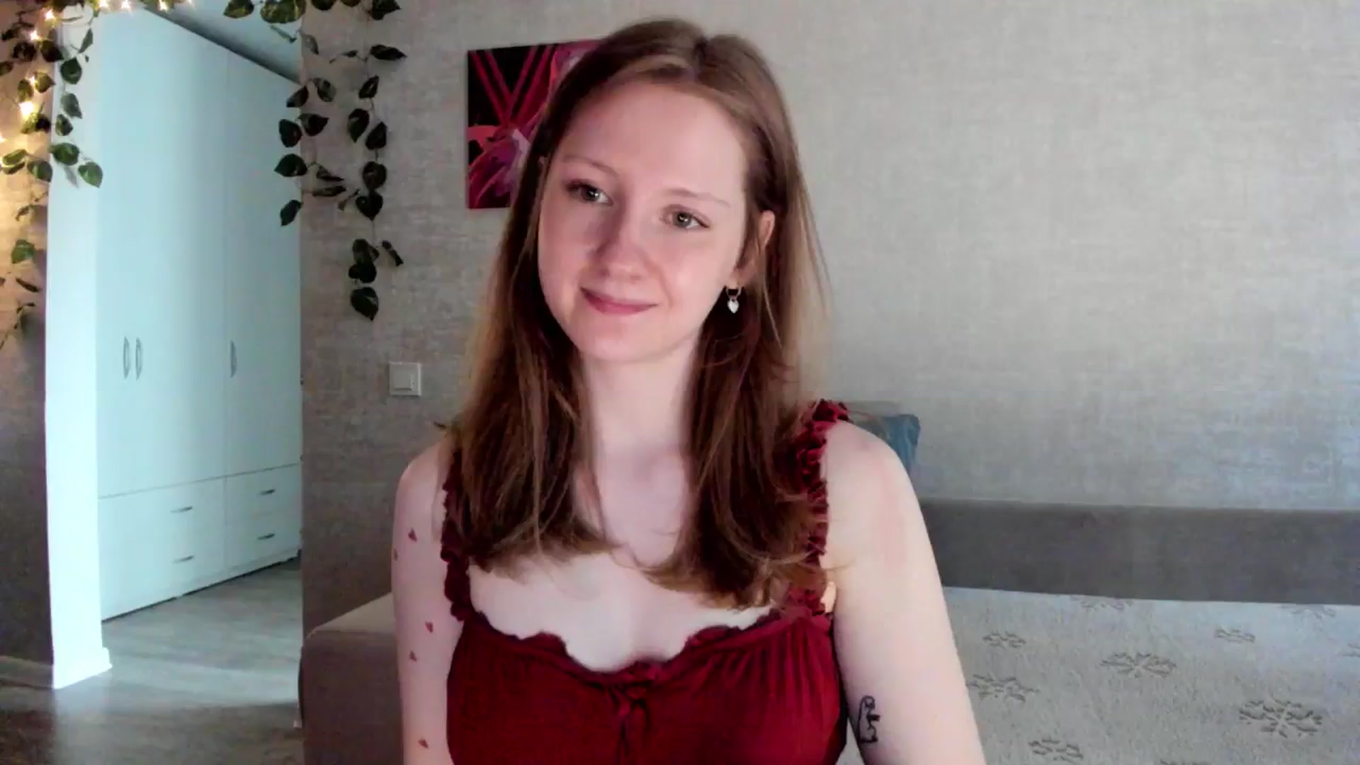 Gallery image thumbnail from girlyAlicey's myfreecams stream on, 05/16/2025, 04:39 image 18 of 20