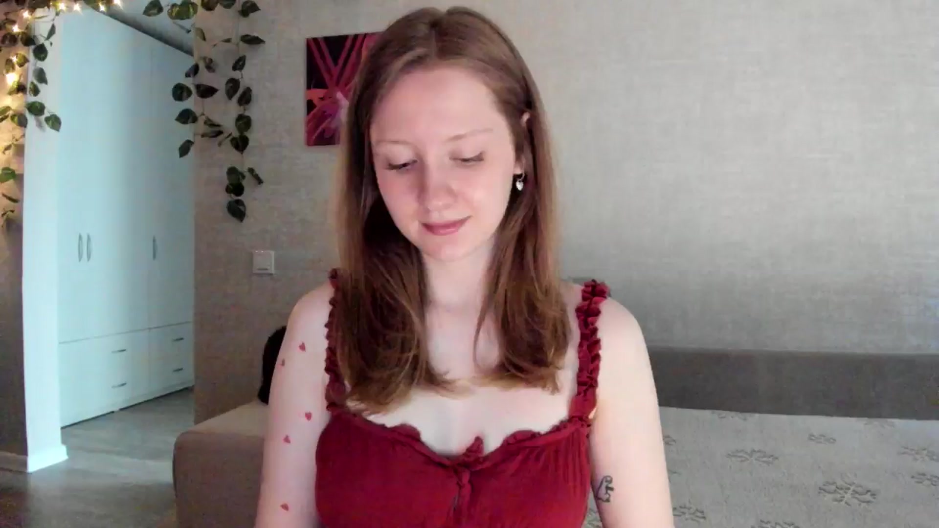 Gallery image thumbnail from girlyAlicey's myfreecams stream on, 05/16/2025, 04:39 image 3 of 20