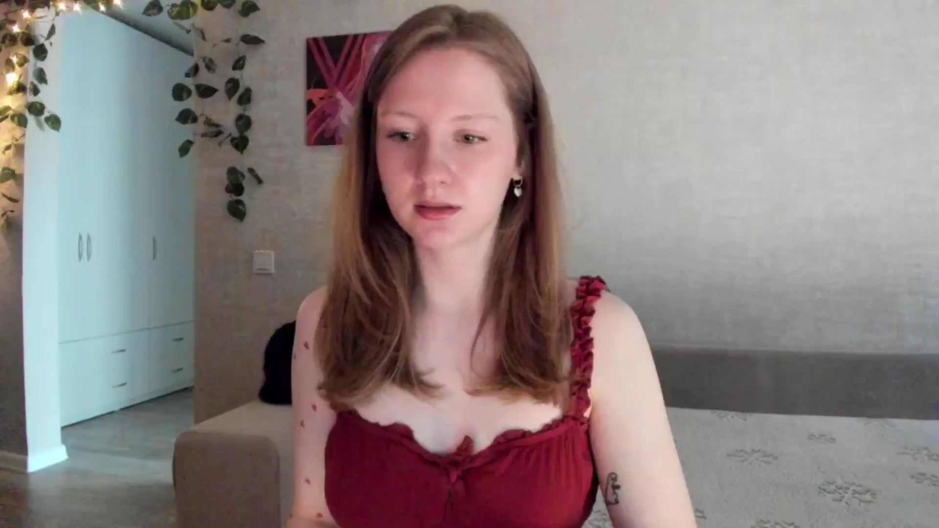 Gallery image thumbnail from girlyAlicey's myfreecams stream on, 05/16/2025, 04:39 image 1 of 20